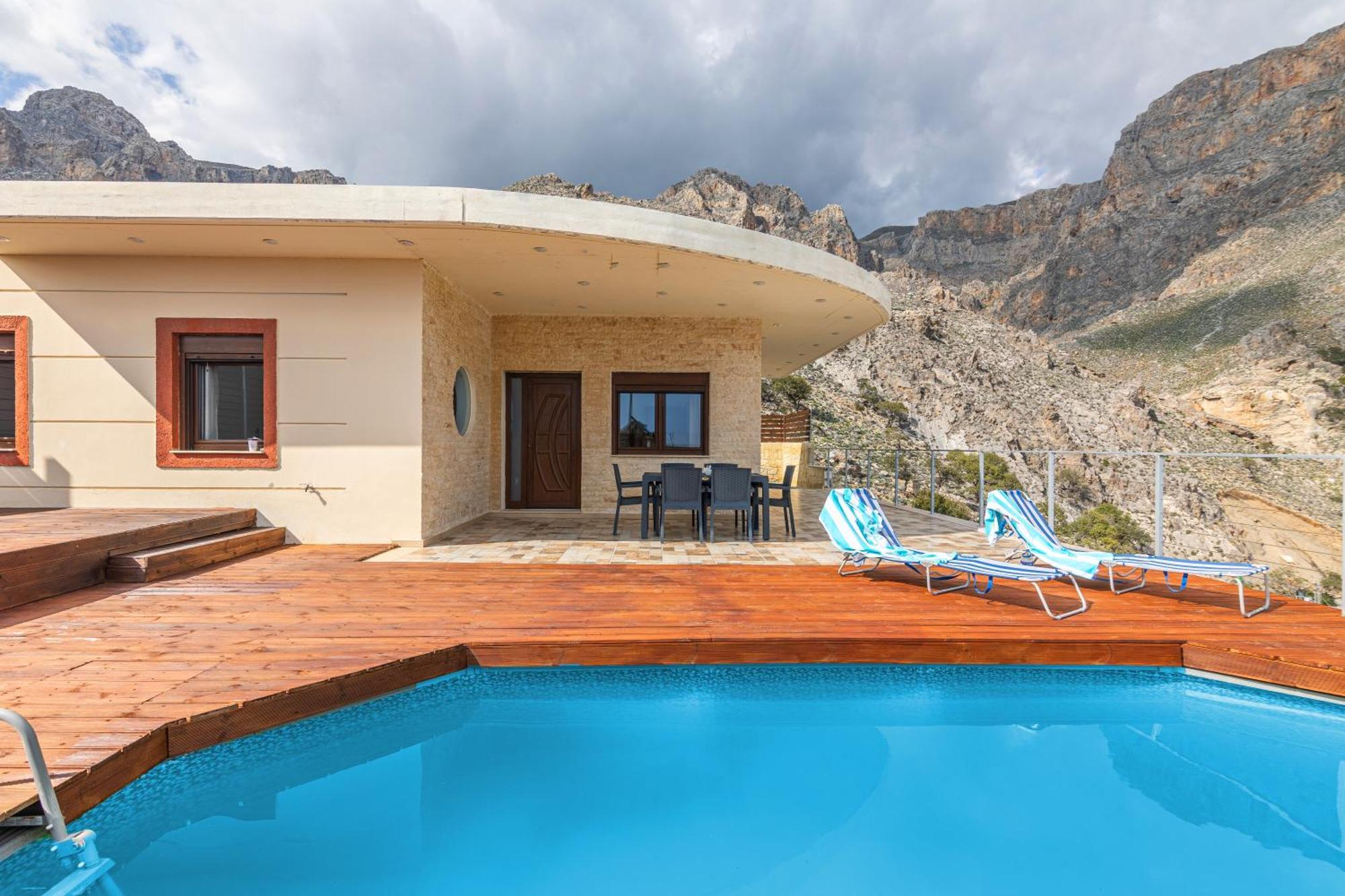 Villa Sea View Emmanuela, By Idealstay Experience Paranimfoi