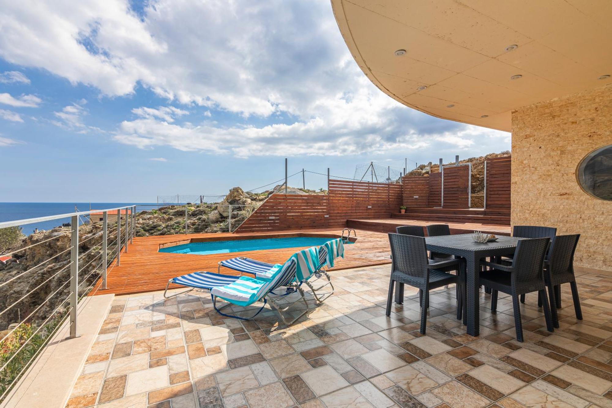 Villa Sea View Emmanuela, By Idealstay Experience Paranimfoi