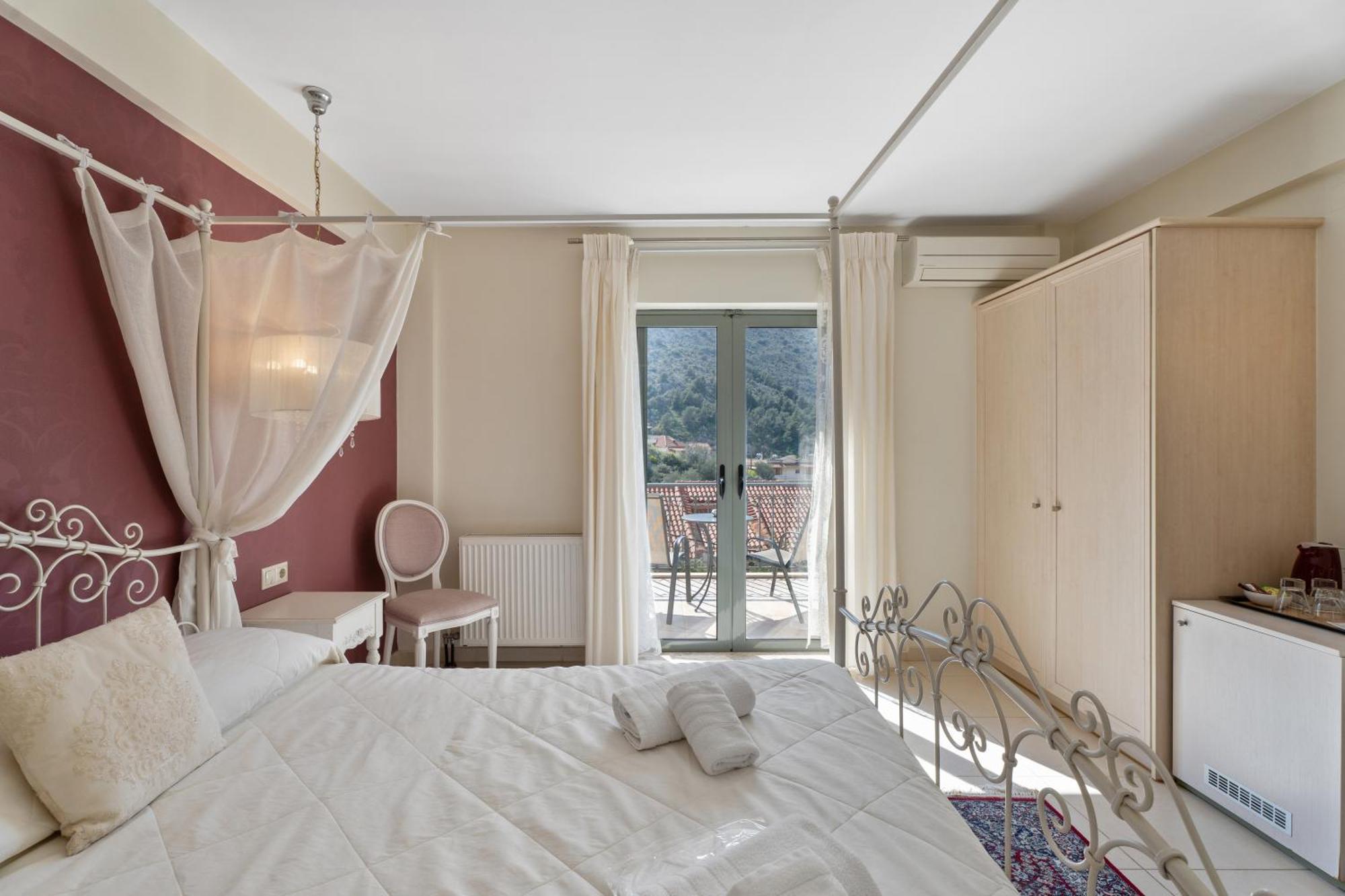 Aerinon Hotel 3*