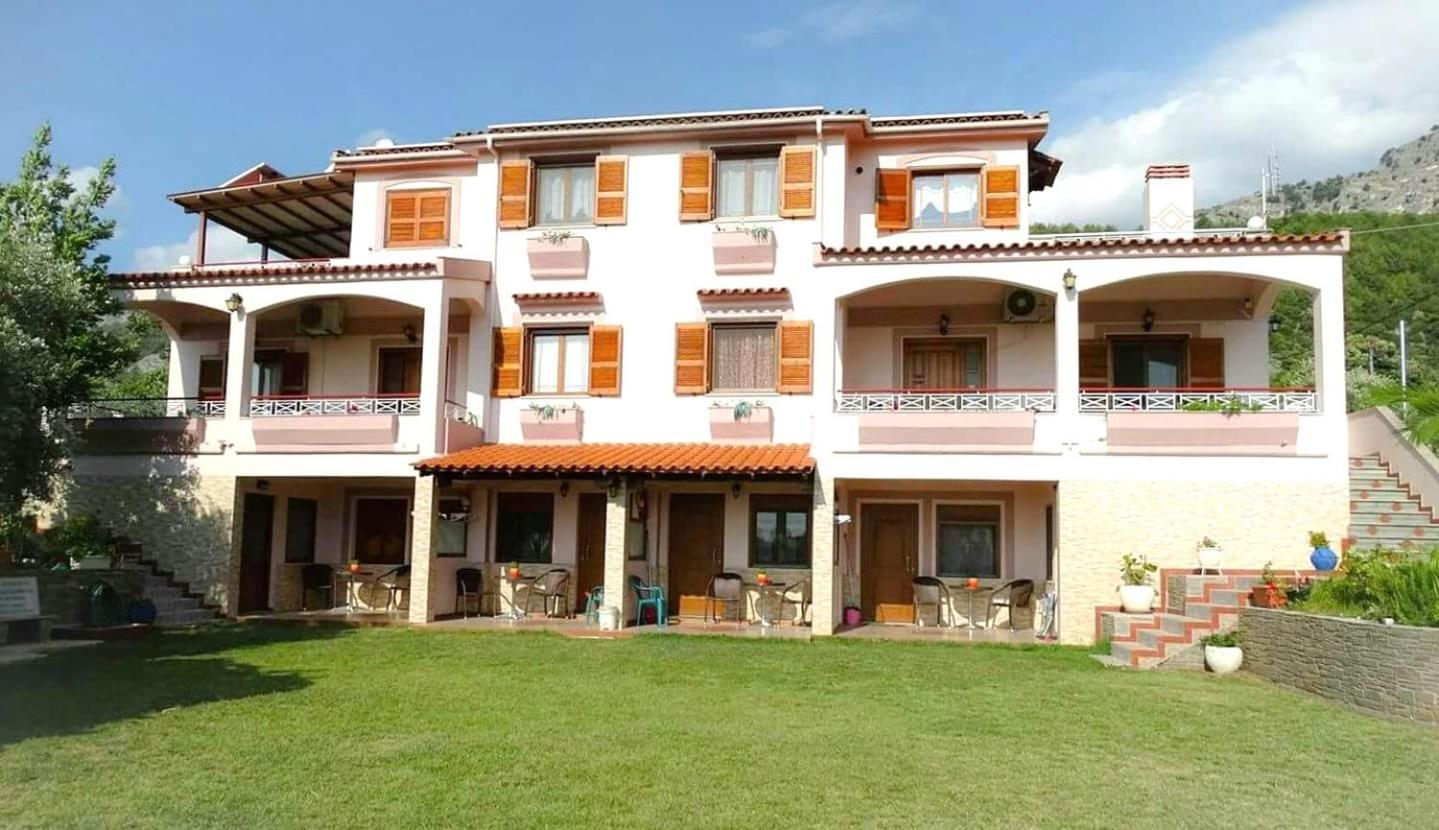 Apartment Melina 1 Koinira