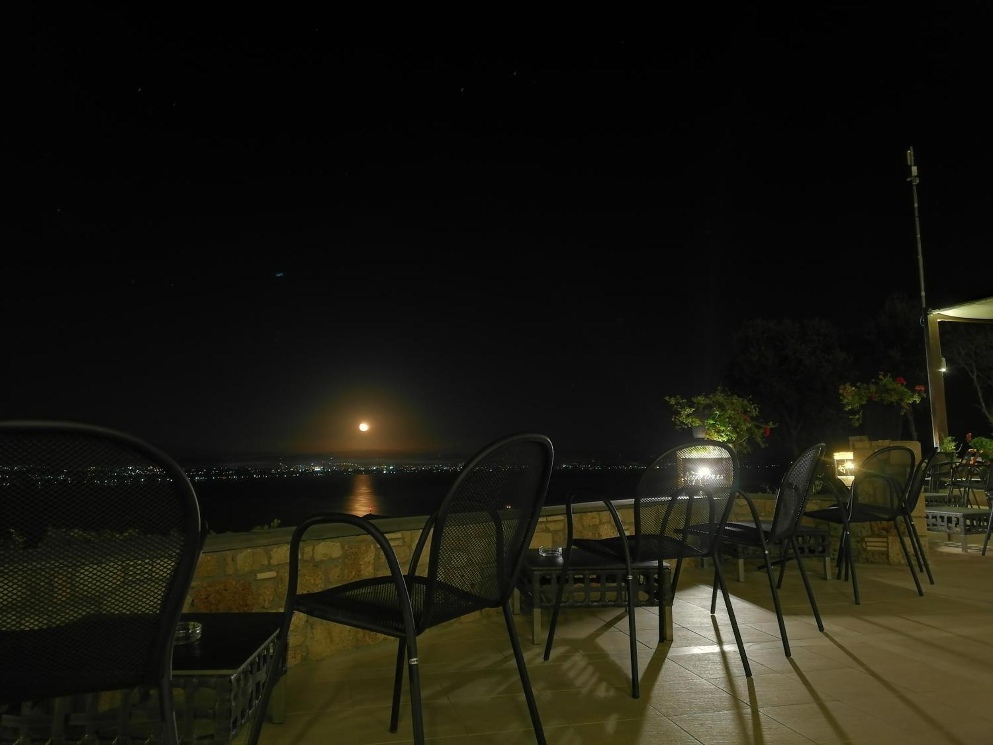 Orizontes View Hotel 3*
