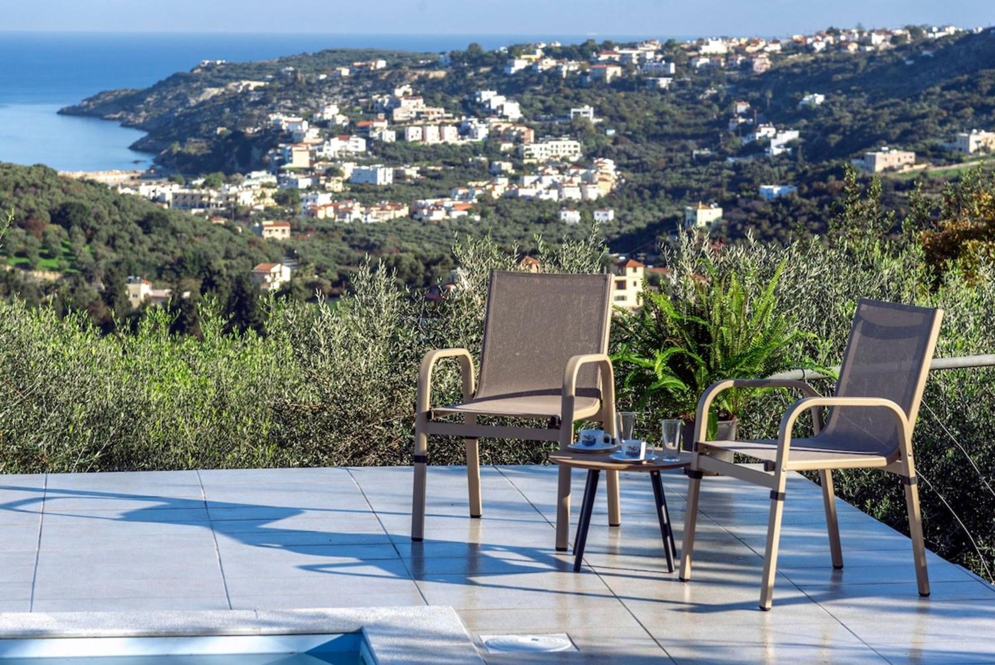 Konstantinos Hilltop Vineyard Escape Holiday home Almyrida (Crete)
