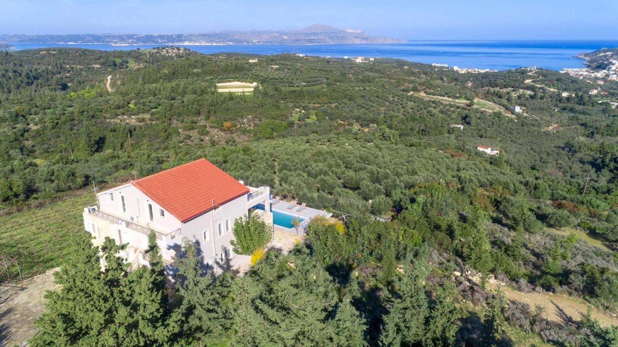 Konstantinos Hilltop Vineyard Escape Holiday home Almyrida (Crete)