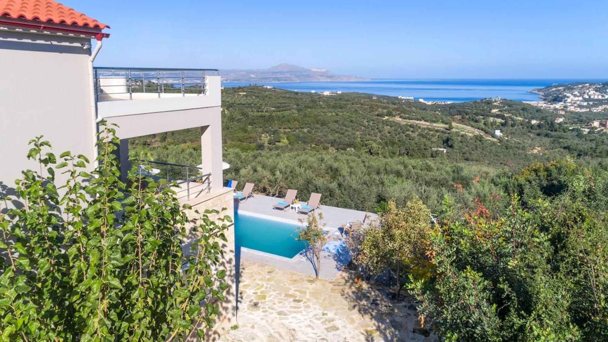 Konstantinos Hilltop Vineyard Escape * Almyrida (Crete)