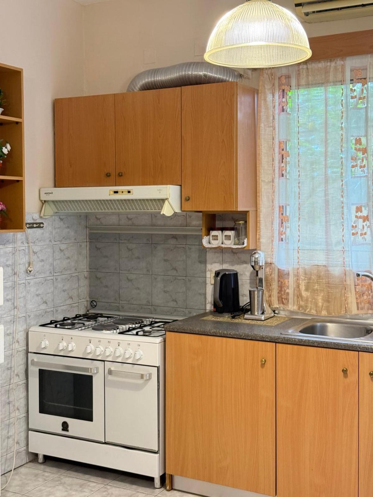 George's & Amalia's Appartments 2