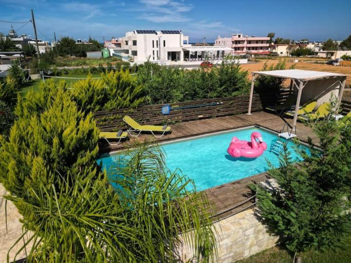Olympia, 4 Bedroom For Up To 14 Persons, 400 Meters From The Long Sandy Villa