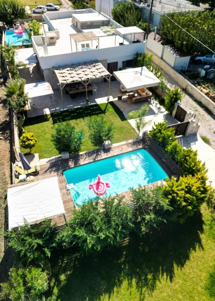 Olympia, 4 Bedroom For Up To 14 Persons, 400 Meters From The Long Sandy * Paralia Kourna