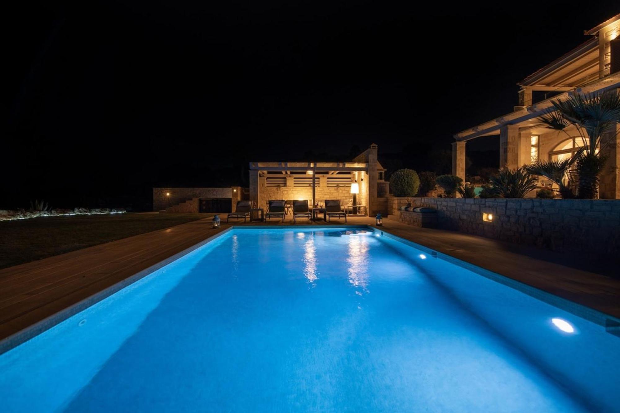 Villa Auroraluxurius Living