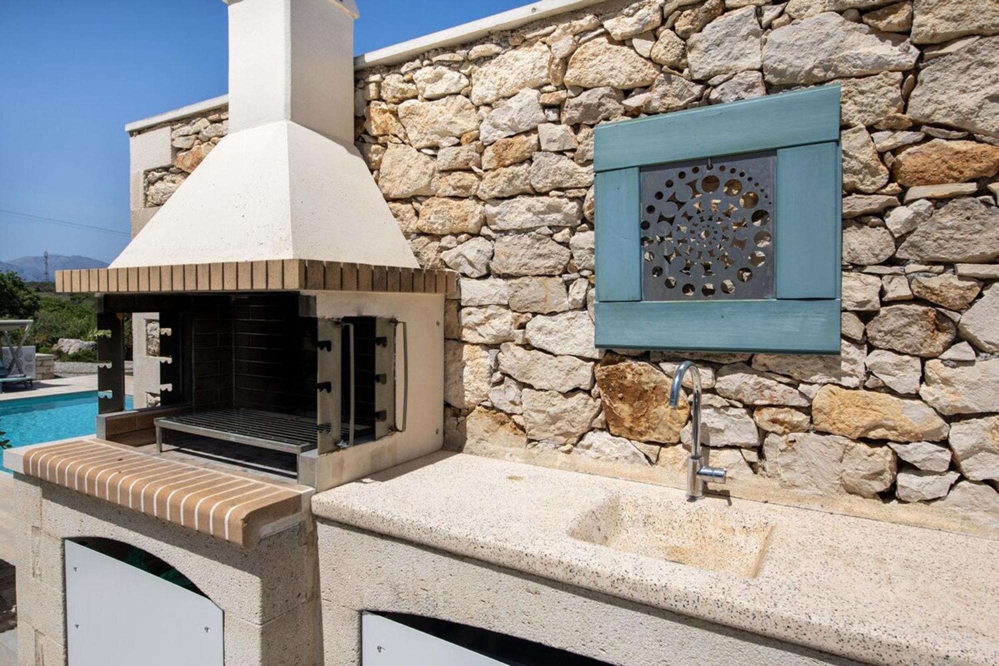 Auroraluxurius Living Villa