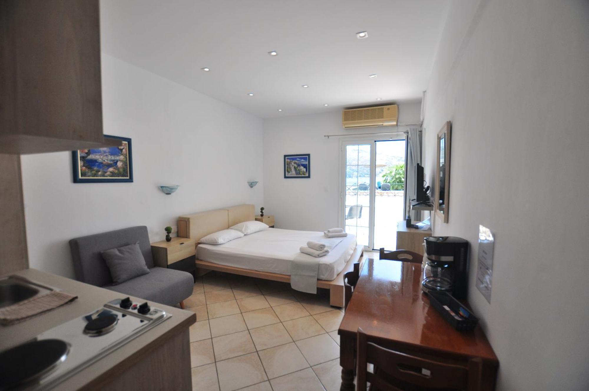Nelli Aparthotel