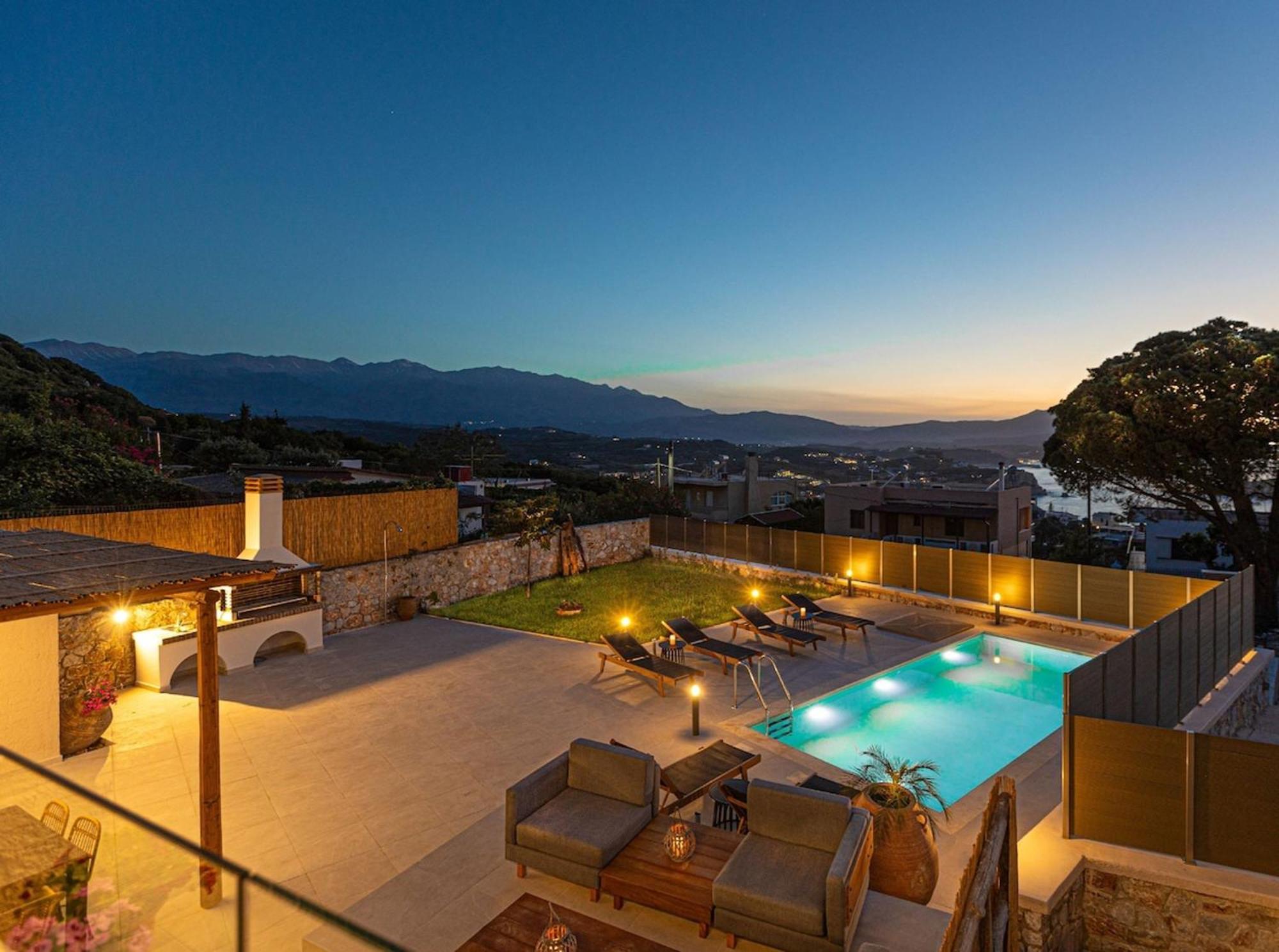 Villa Luxury Platon With Private Pool