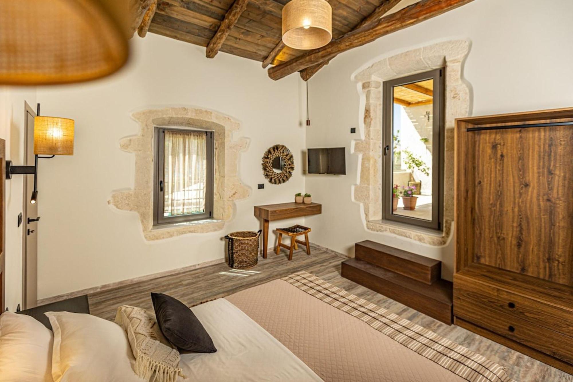 Luxury Platon With Private Pool Villa