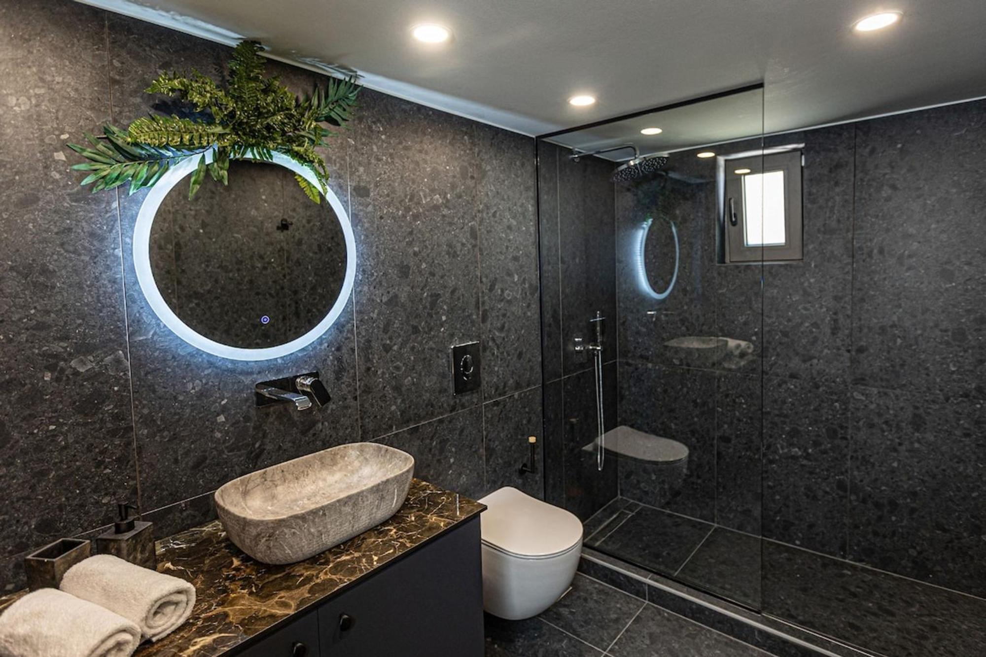 Luxury Platon With Private Pool Villa *