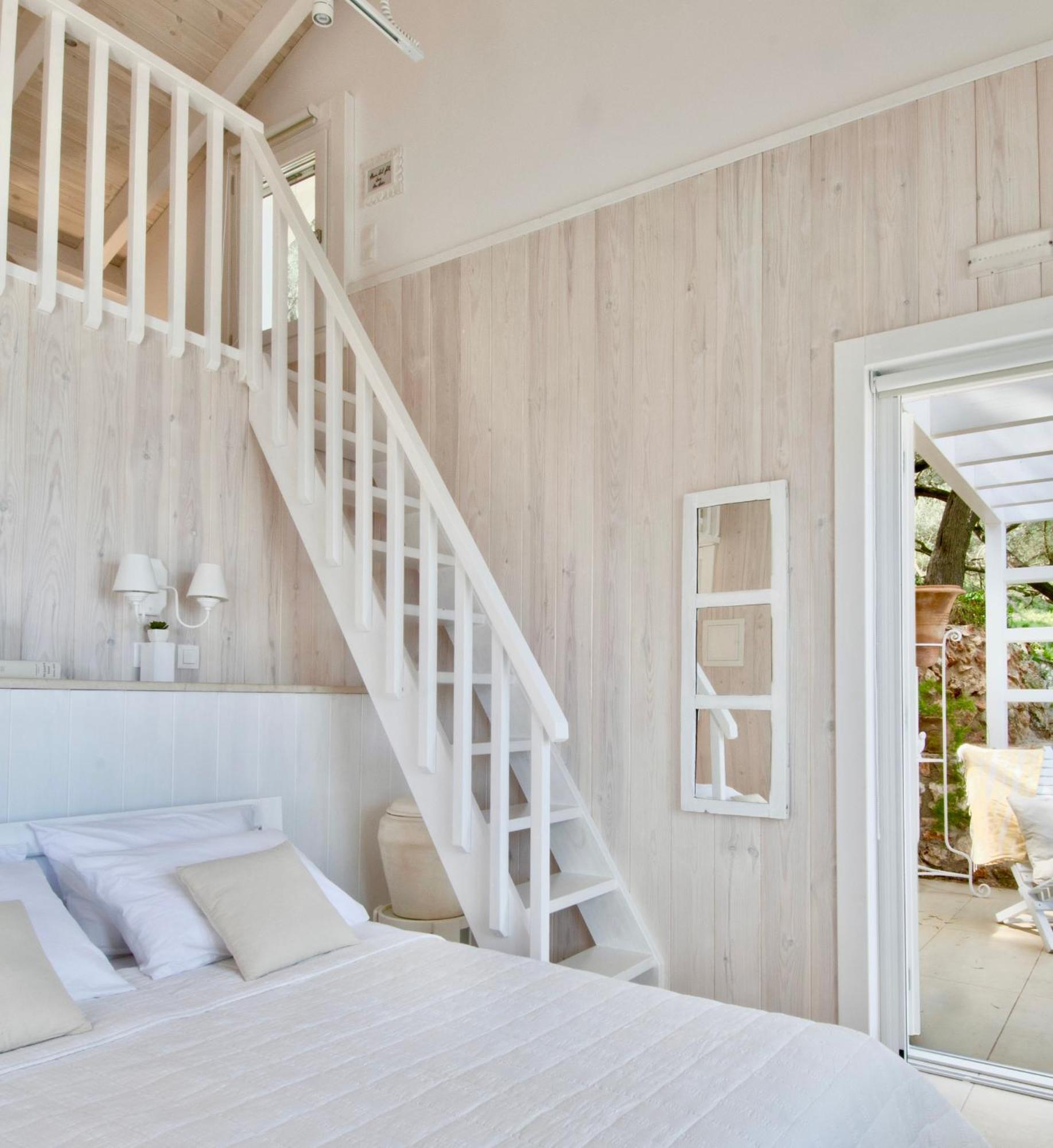 Villa Epipleon Seafront *