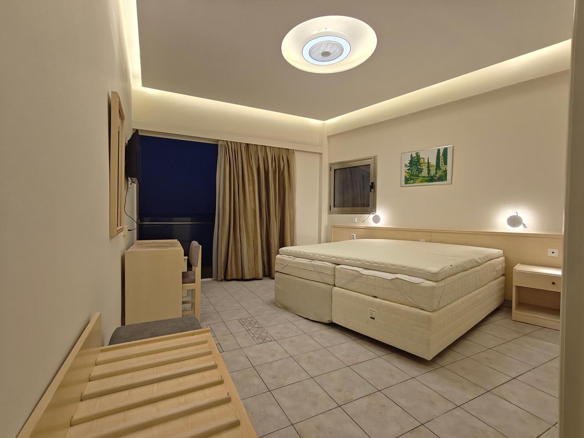 New Aegli 4* Poros Town