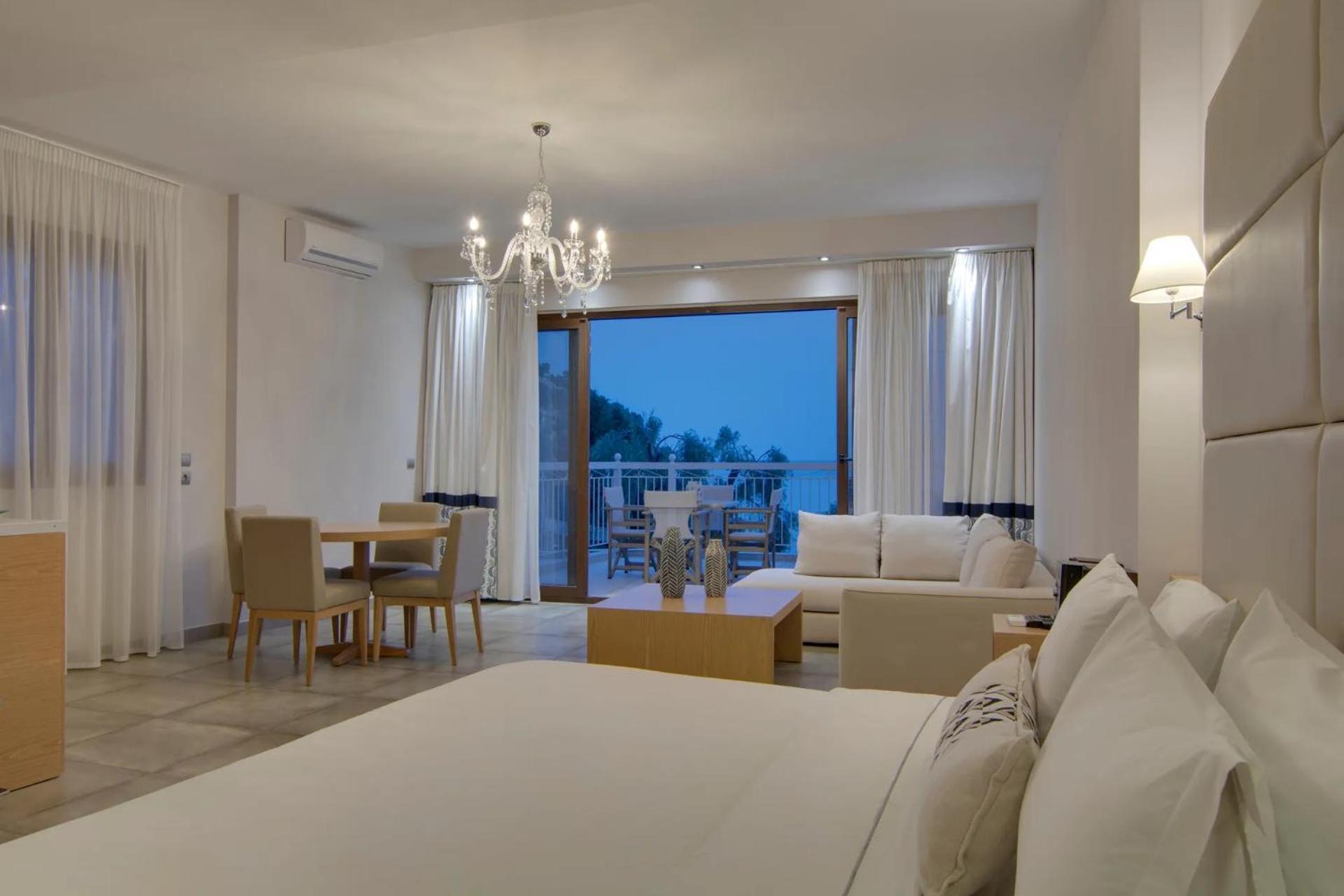 Valtos Hotel 4*