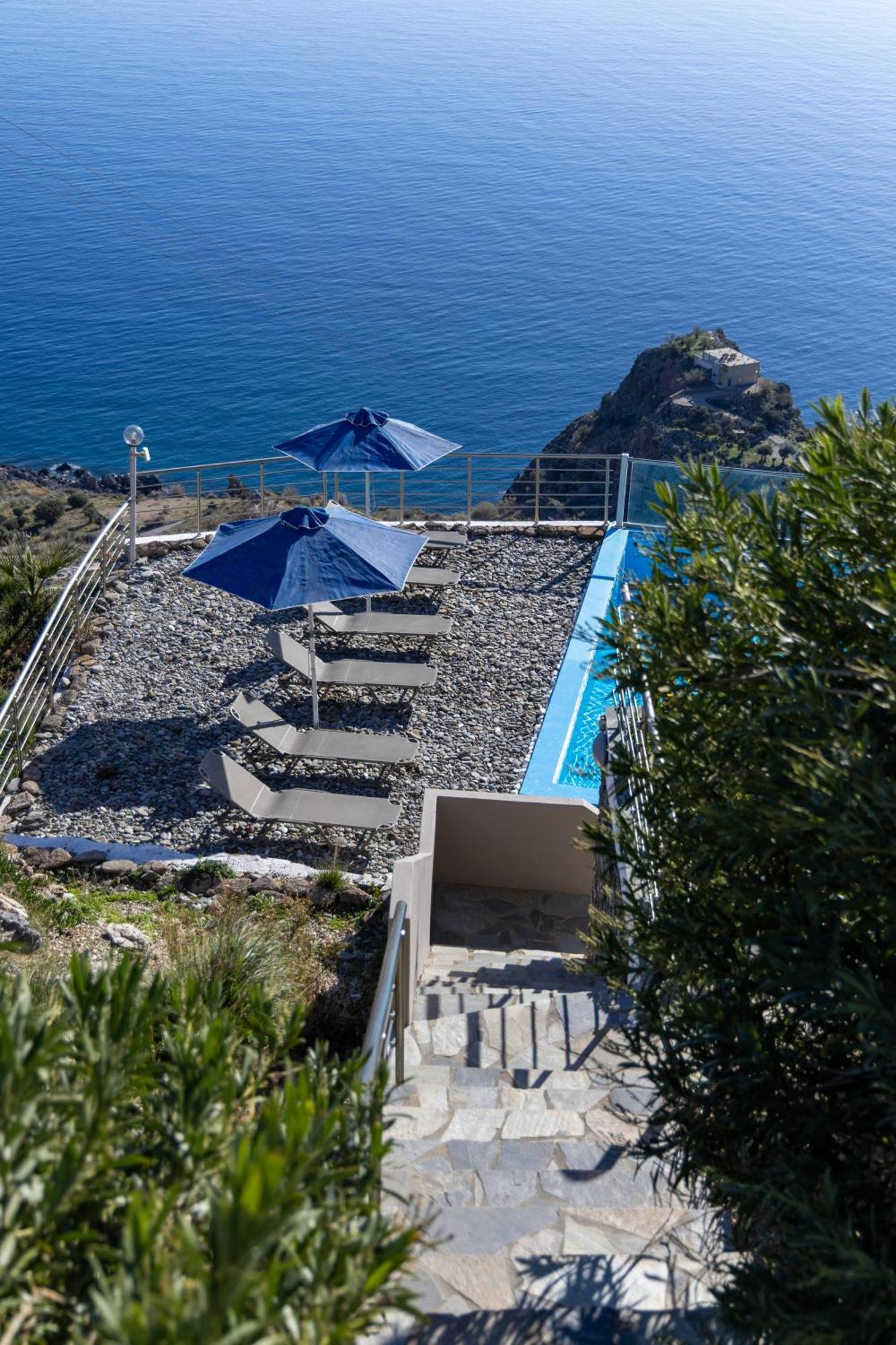 Akrotiri Panorama- Luxury Rental Apartments With Sea View Rodakino