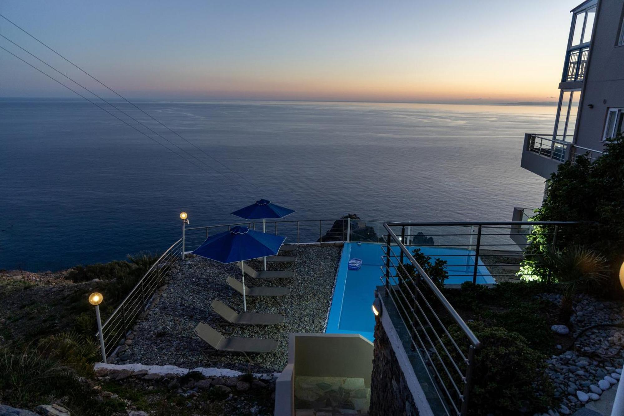 Akrotiri Panorama- Luxury Rental Apartments With Sea View Apartment