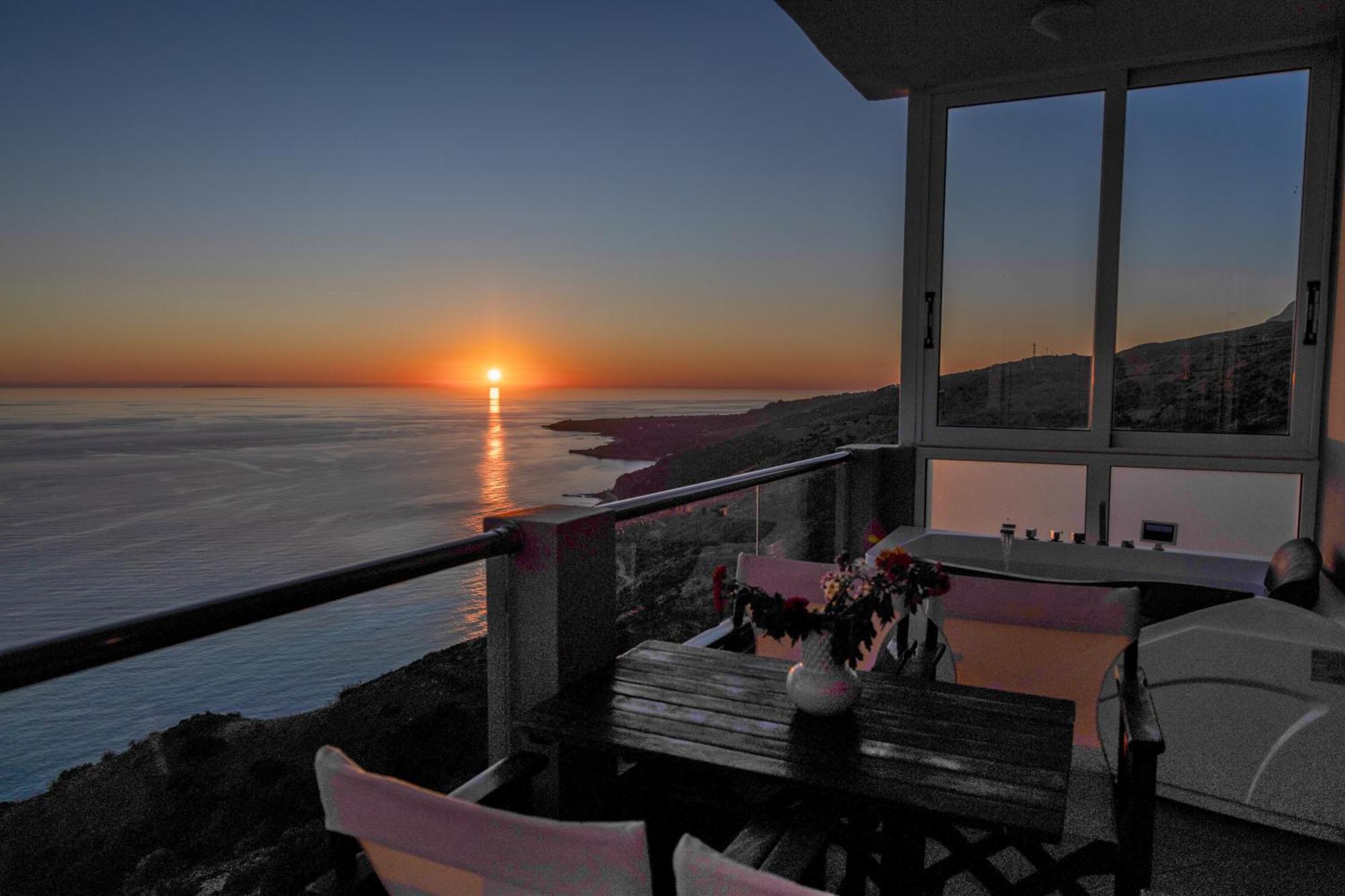 Apartment Akrotiri Panorama- Luxury Rental Apartments With Sea View Rodakino