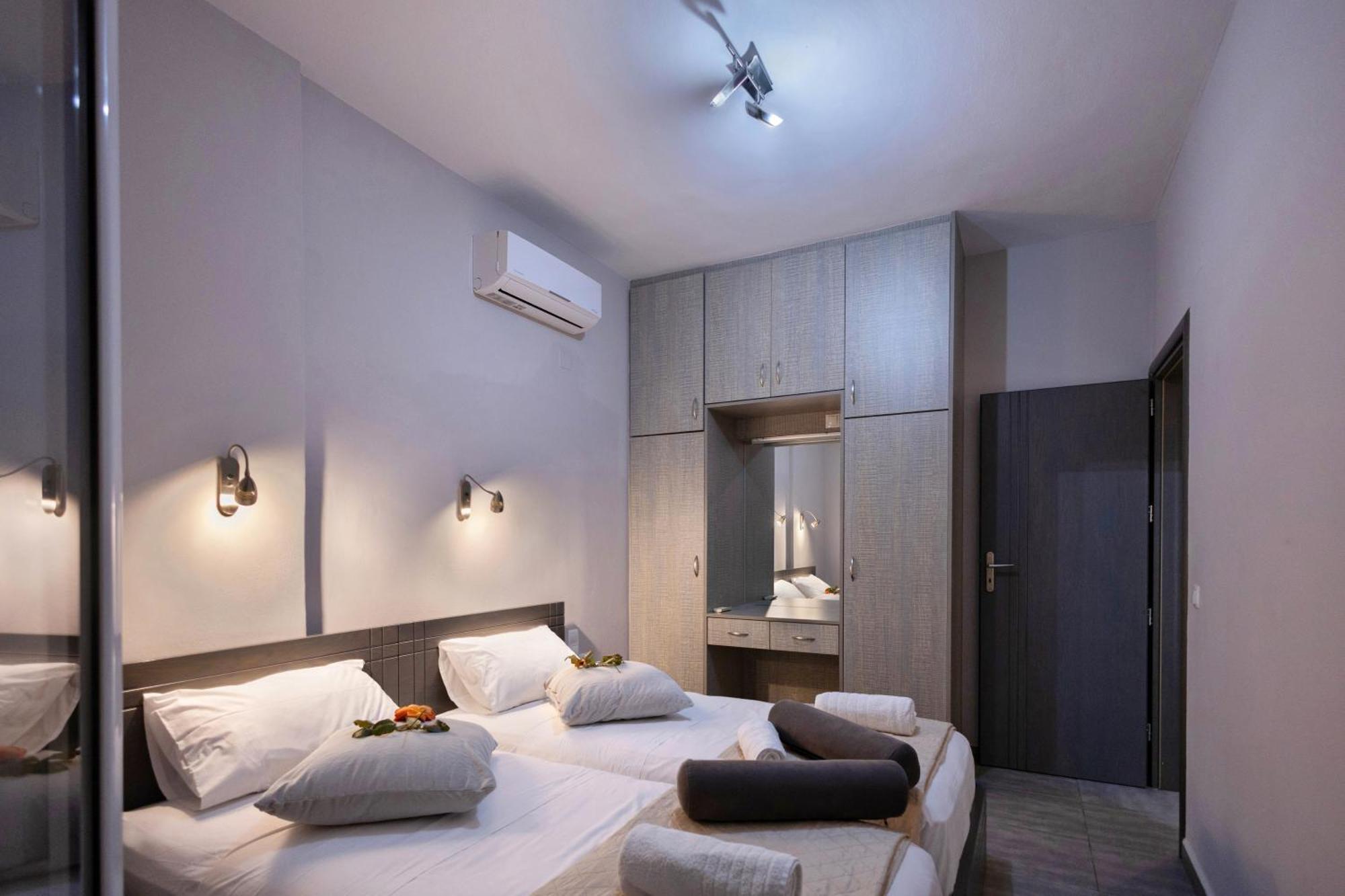 Akrotiri Panorama- Luxury Rental Apartments With Sea View