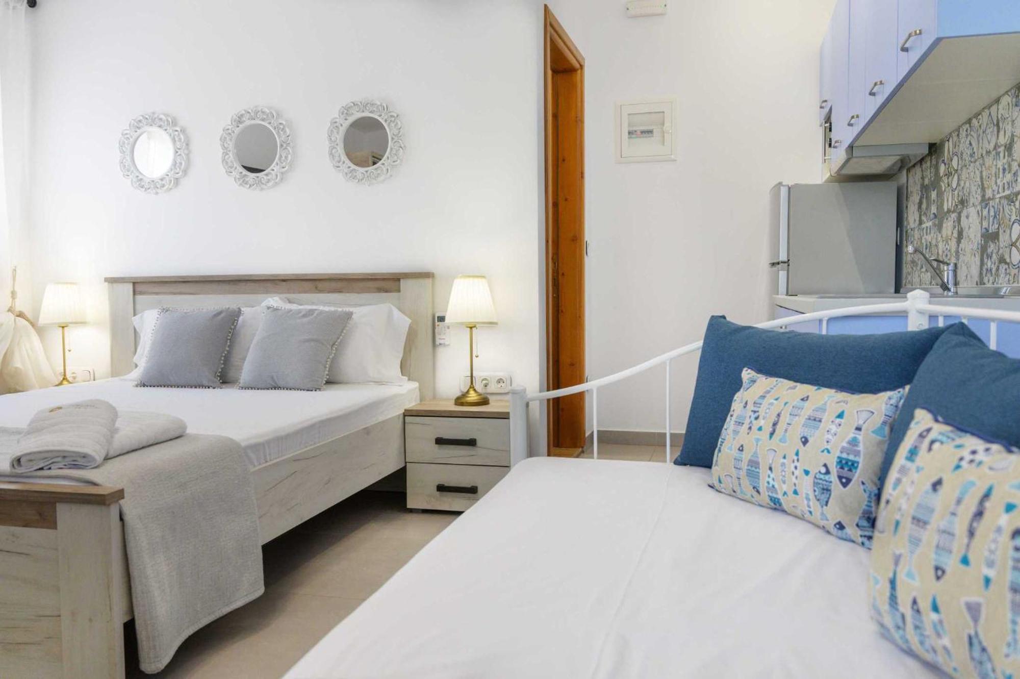 Komitsa Luxury Aparthotel 2*