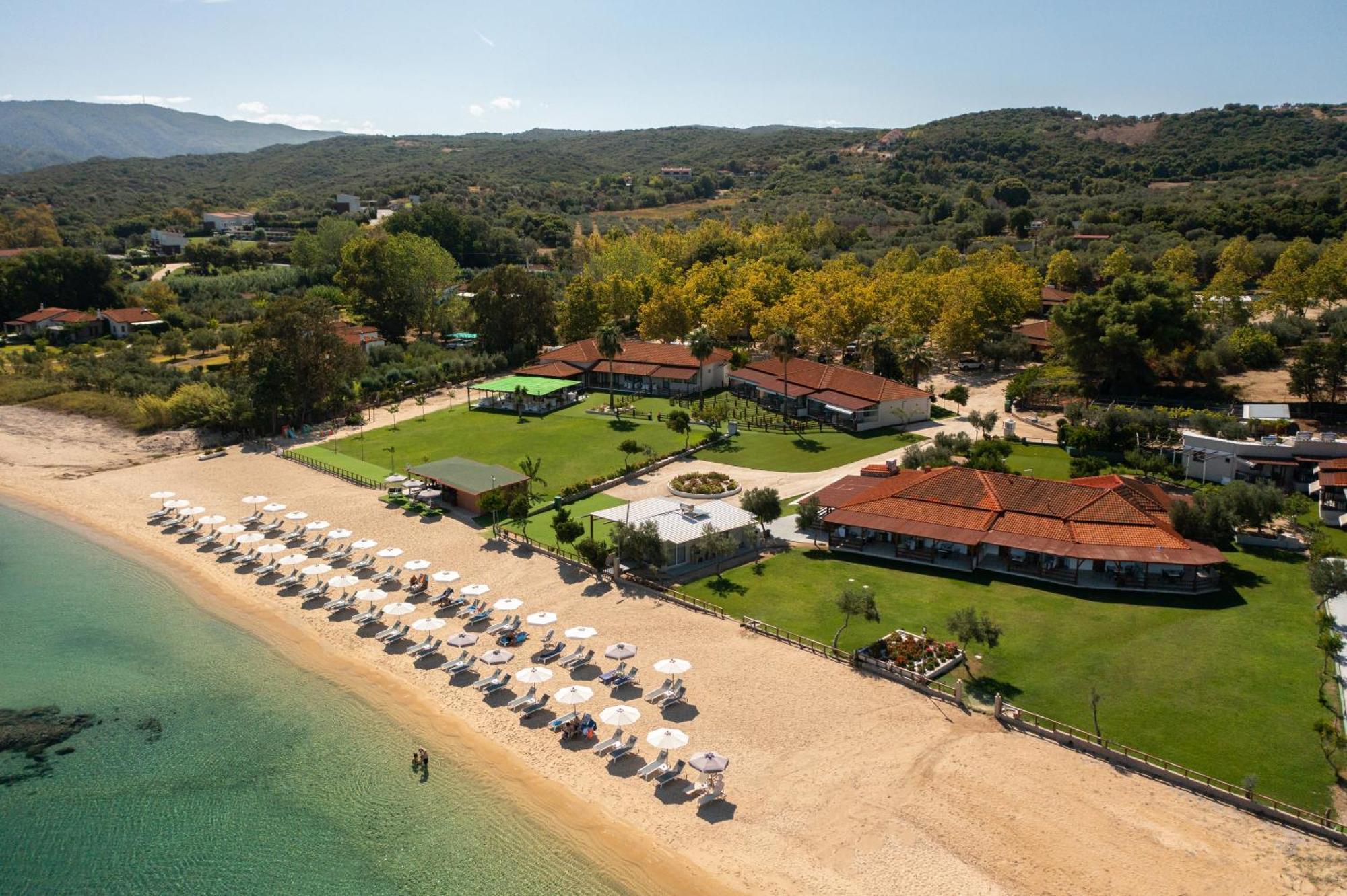 Komitsa Luxury