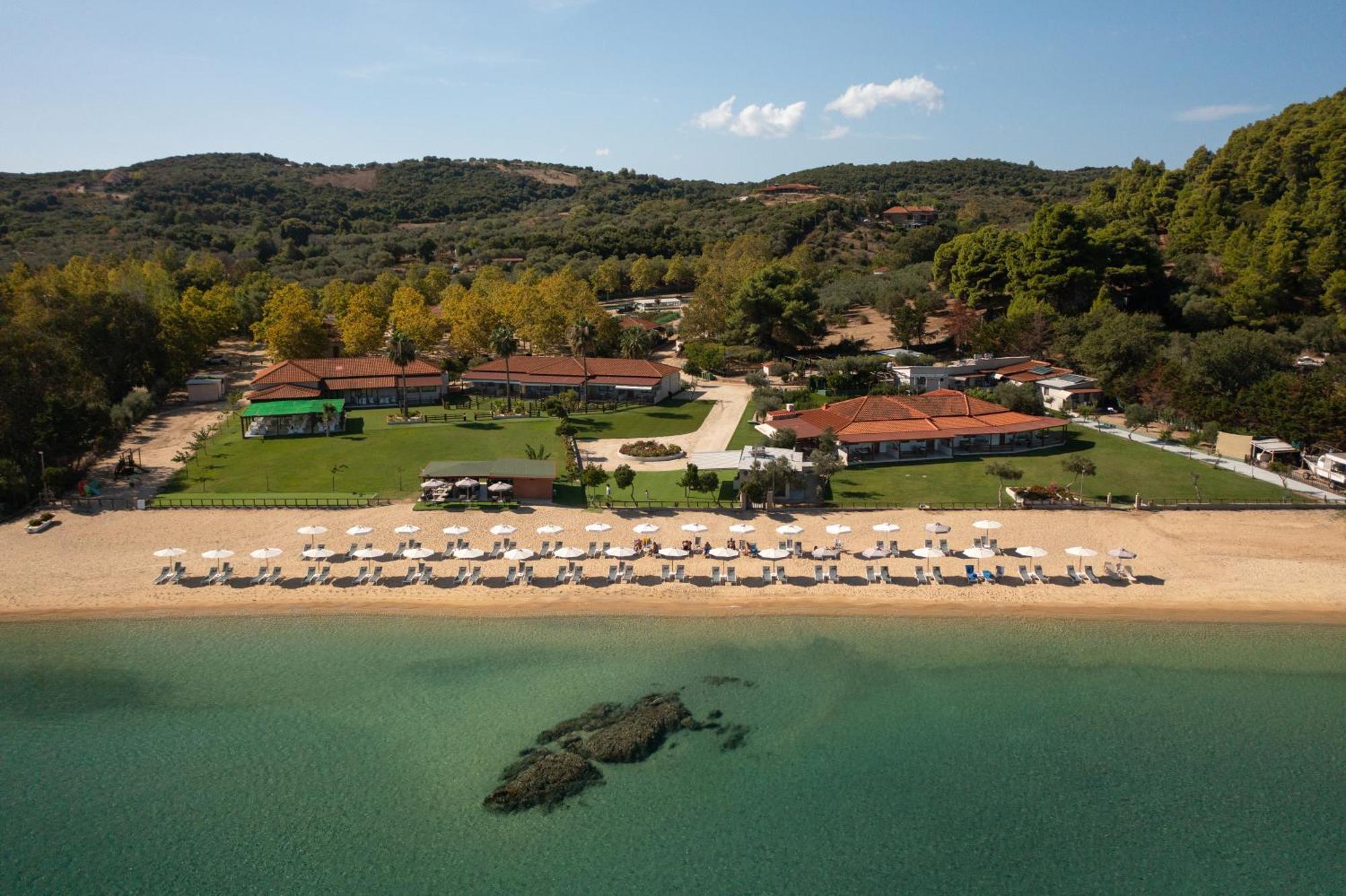 Komitsa Luxury
