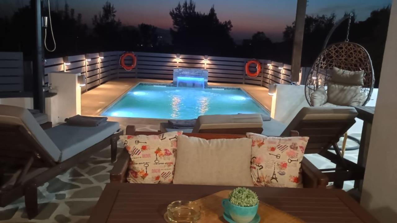 Parisi Naxos Deluxe Holiday home Agkidia