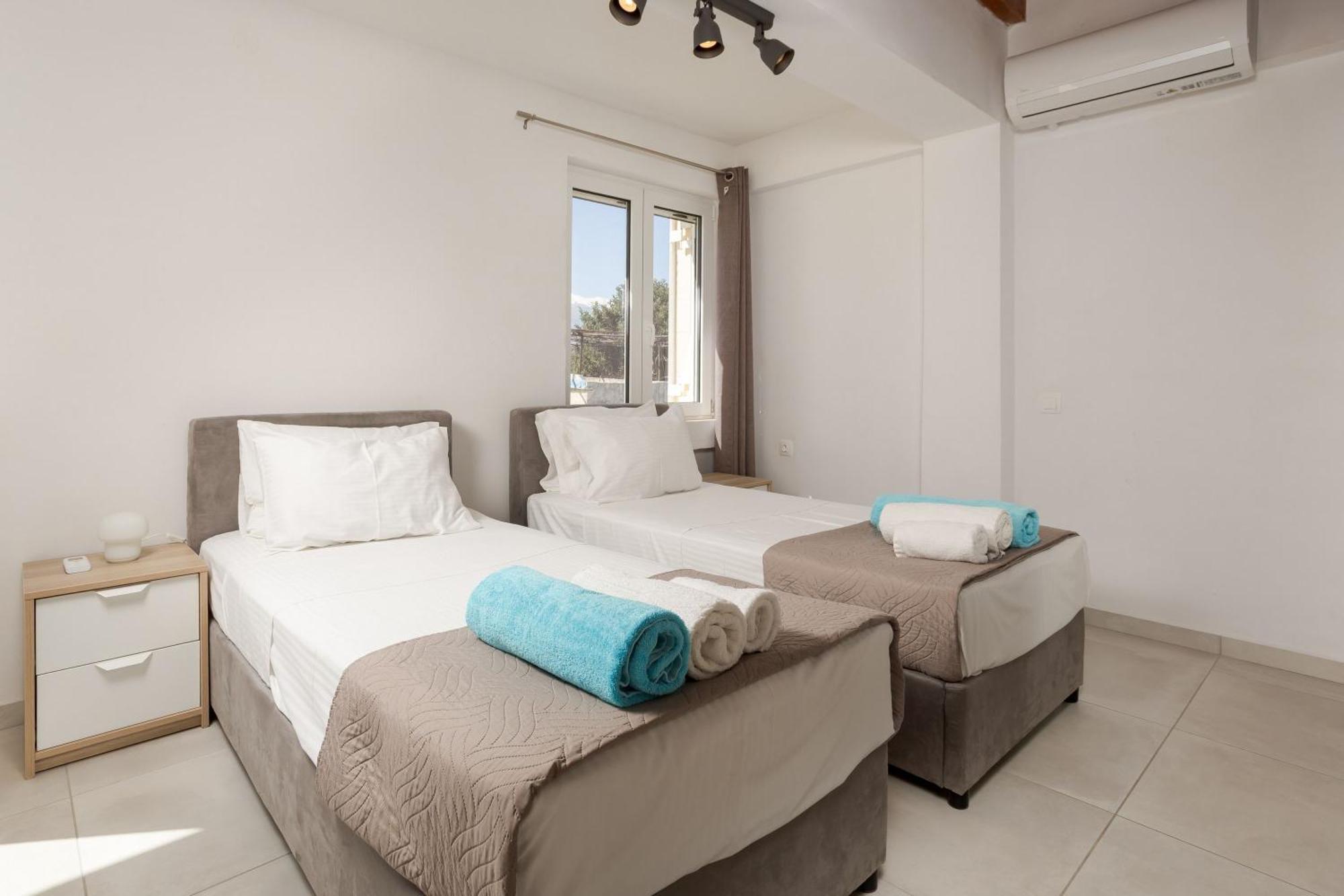 Konstantinos Hilltop Vineyard Escape Holiday home