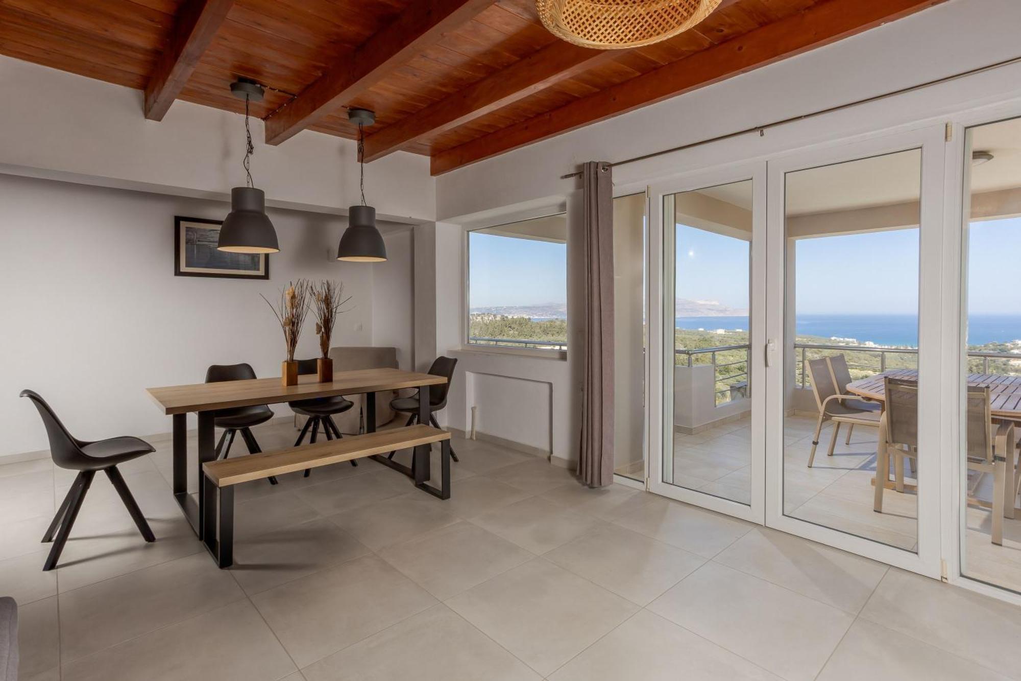 Konstantinos Hilltop Vineyard Escape