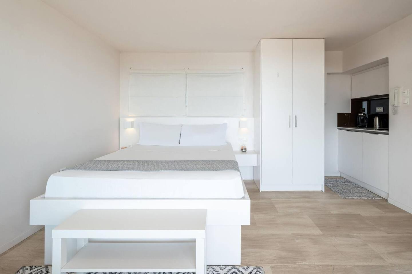 Apartment Riviera Bay View By The Olon Athens