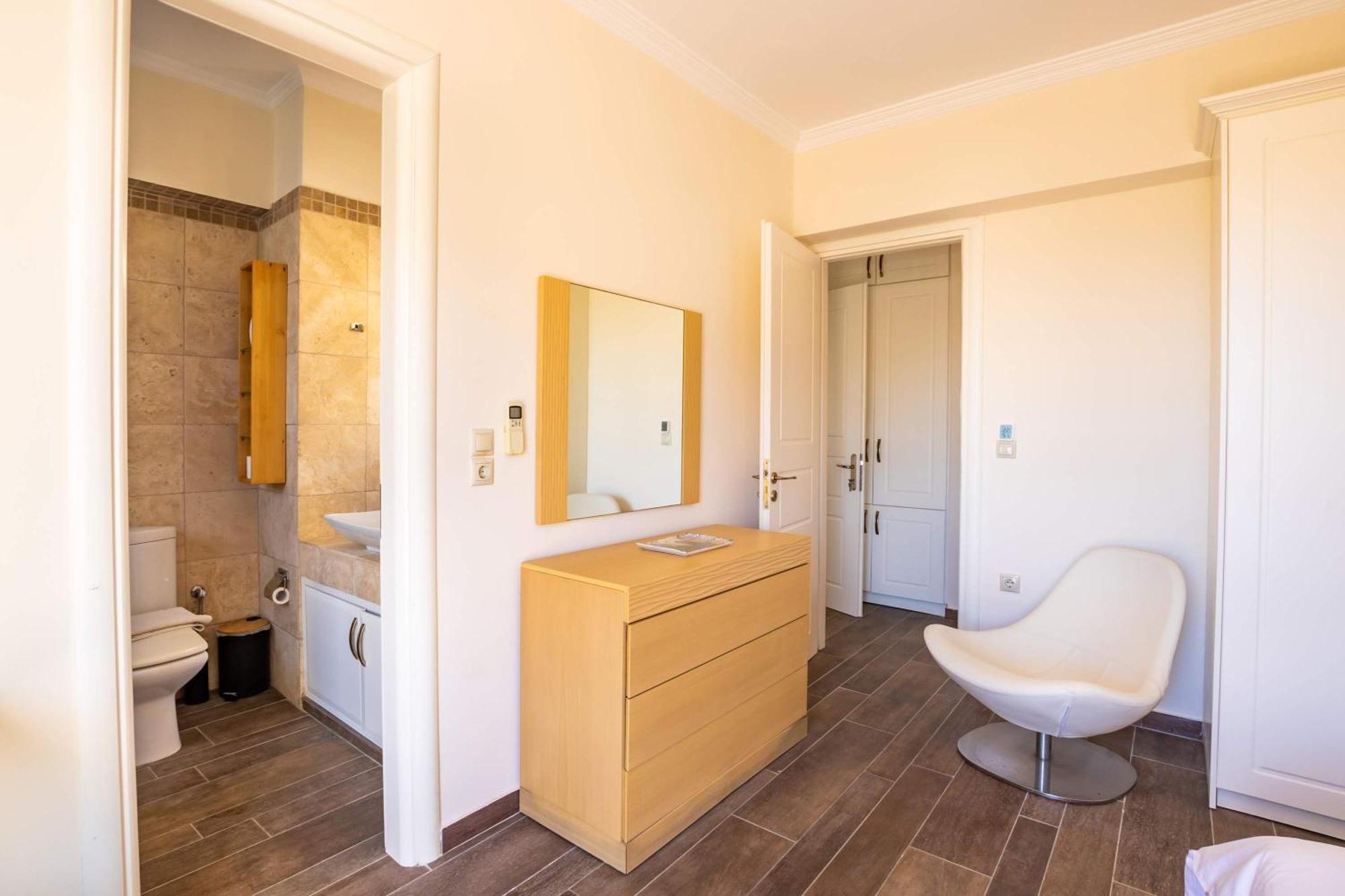 Zetes Luxury Villa