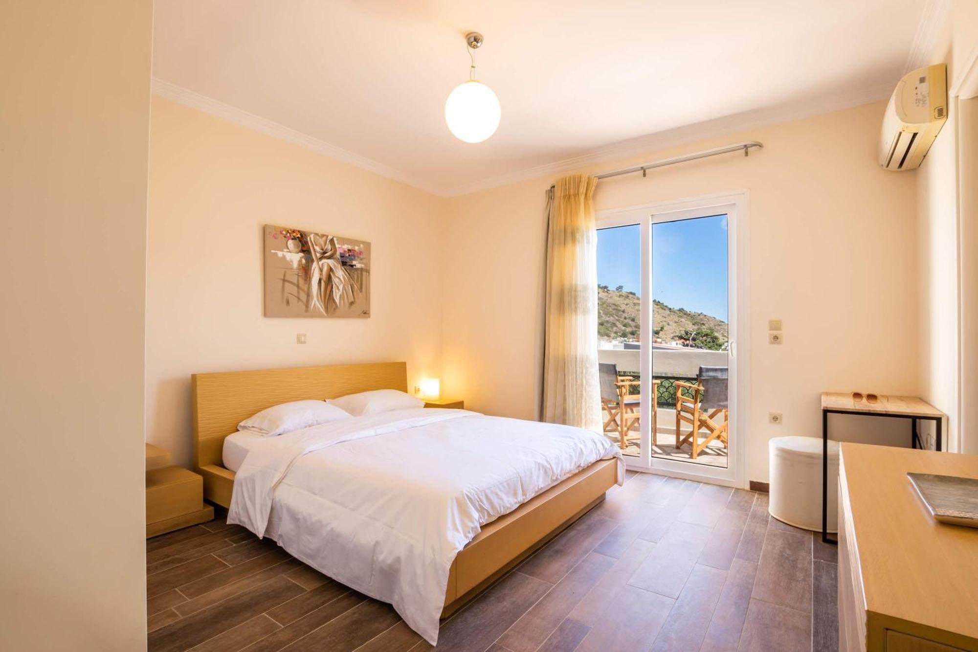 Villa Zetes Luxury *