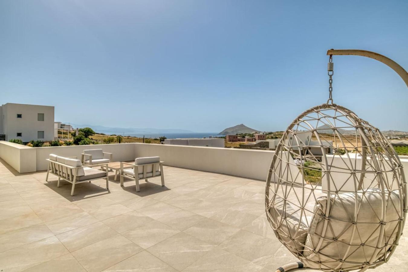 Tiga - Spacious Getaway Villa *