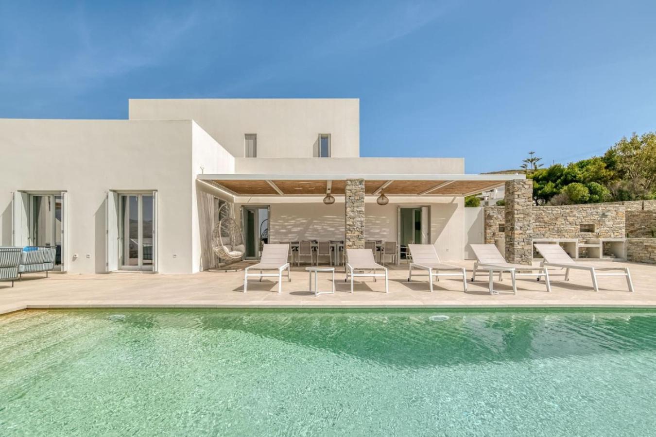 Villa Tiga - Spacious Getaway *