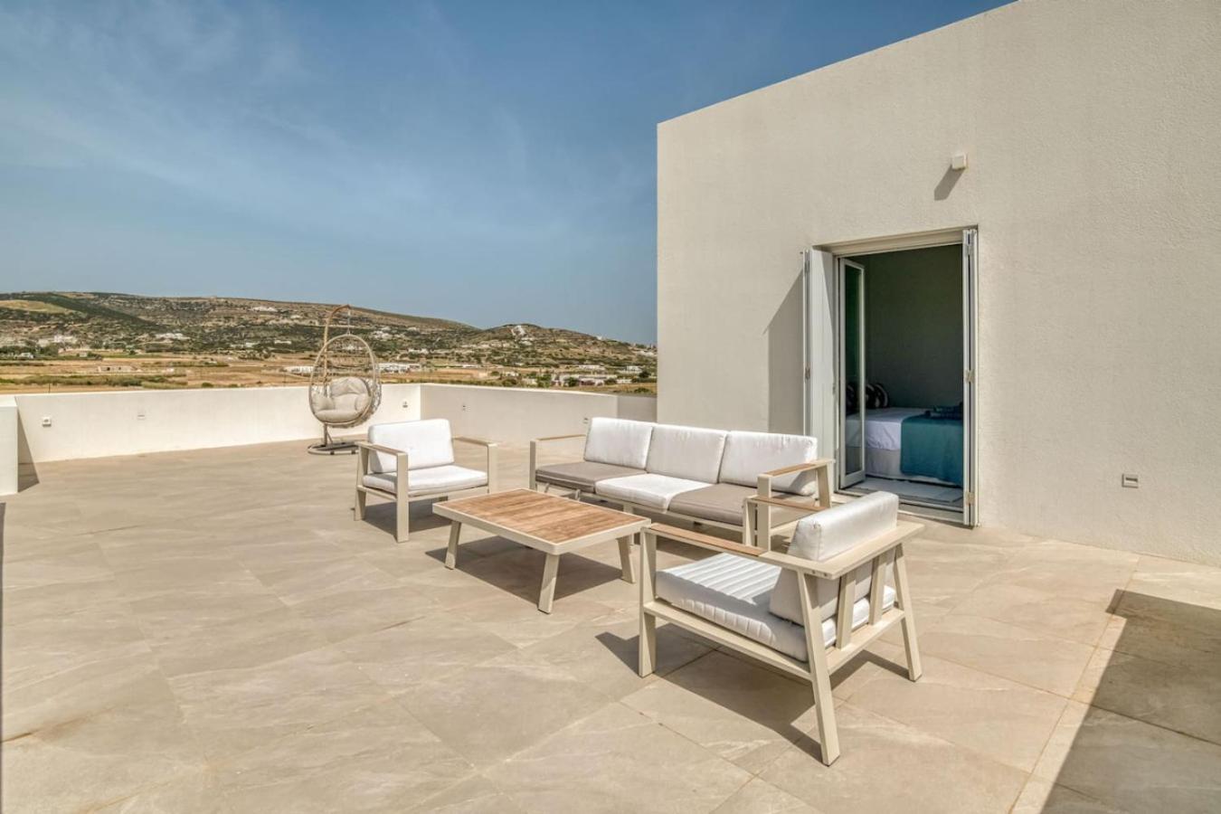 Tiga - Spacious Getaway Villa Isterni (Paros)
