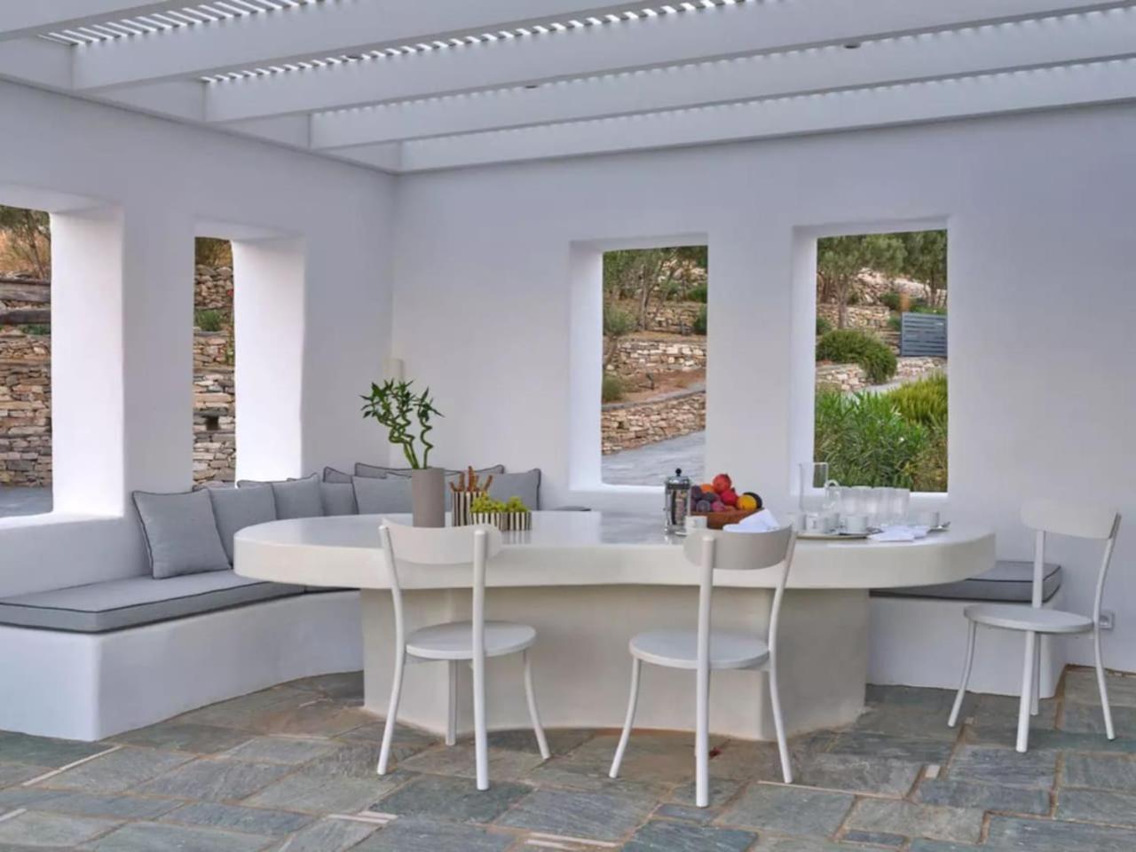 Hestia - Full Estate Country house