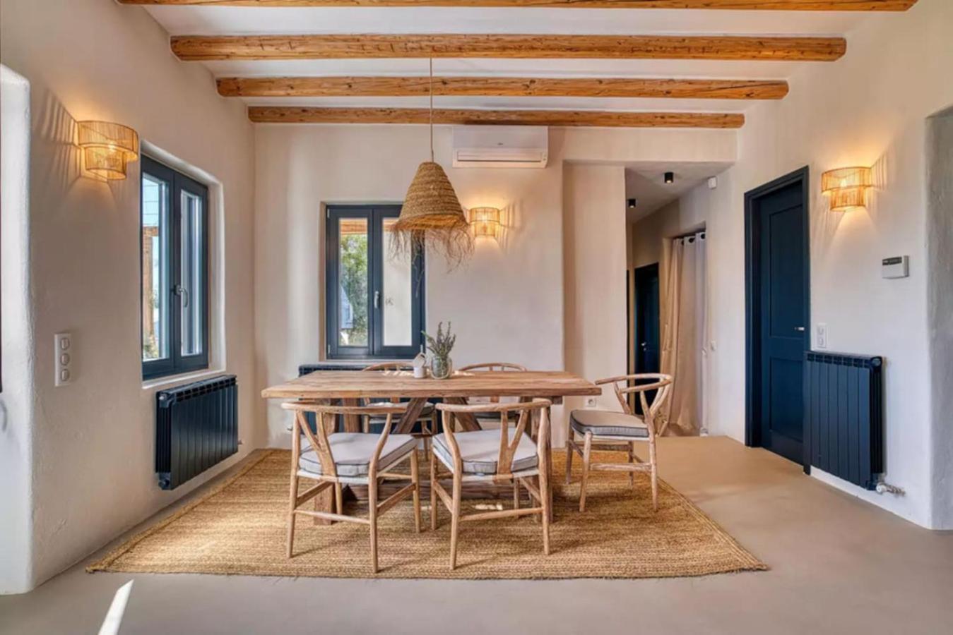 Hestia - Full Estate Country house