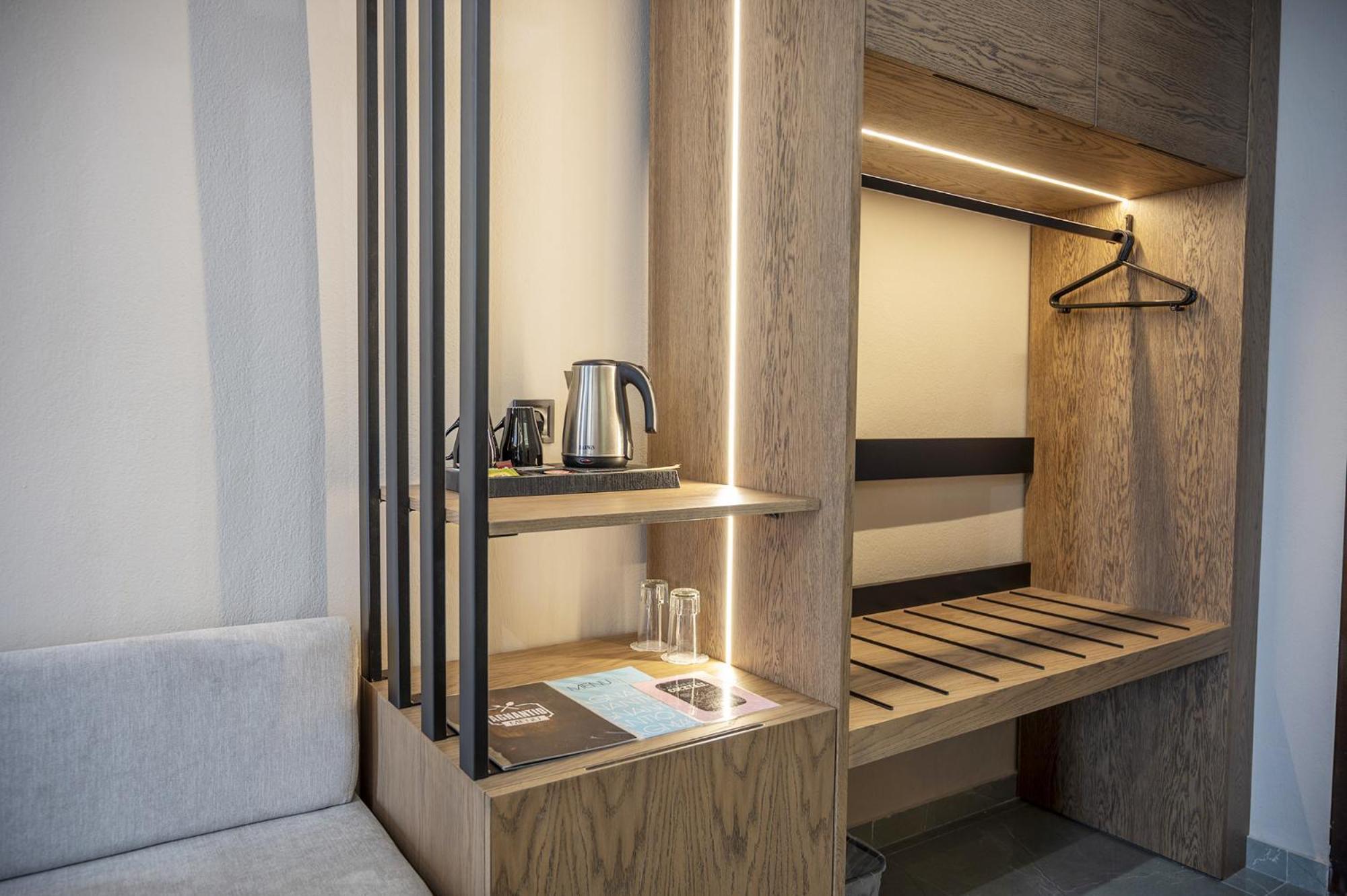 Agnantio & Hotel 3*