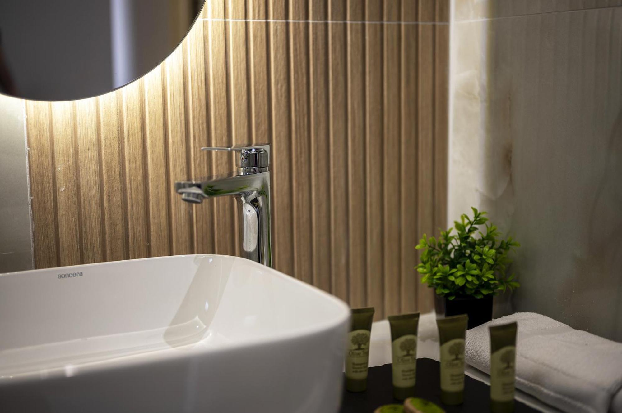 Agnantio & Hotel 3*