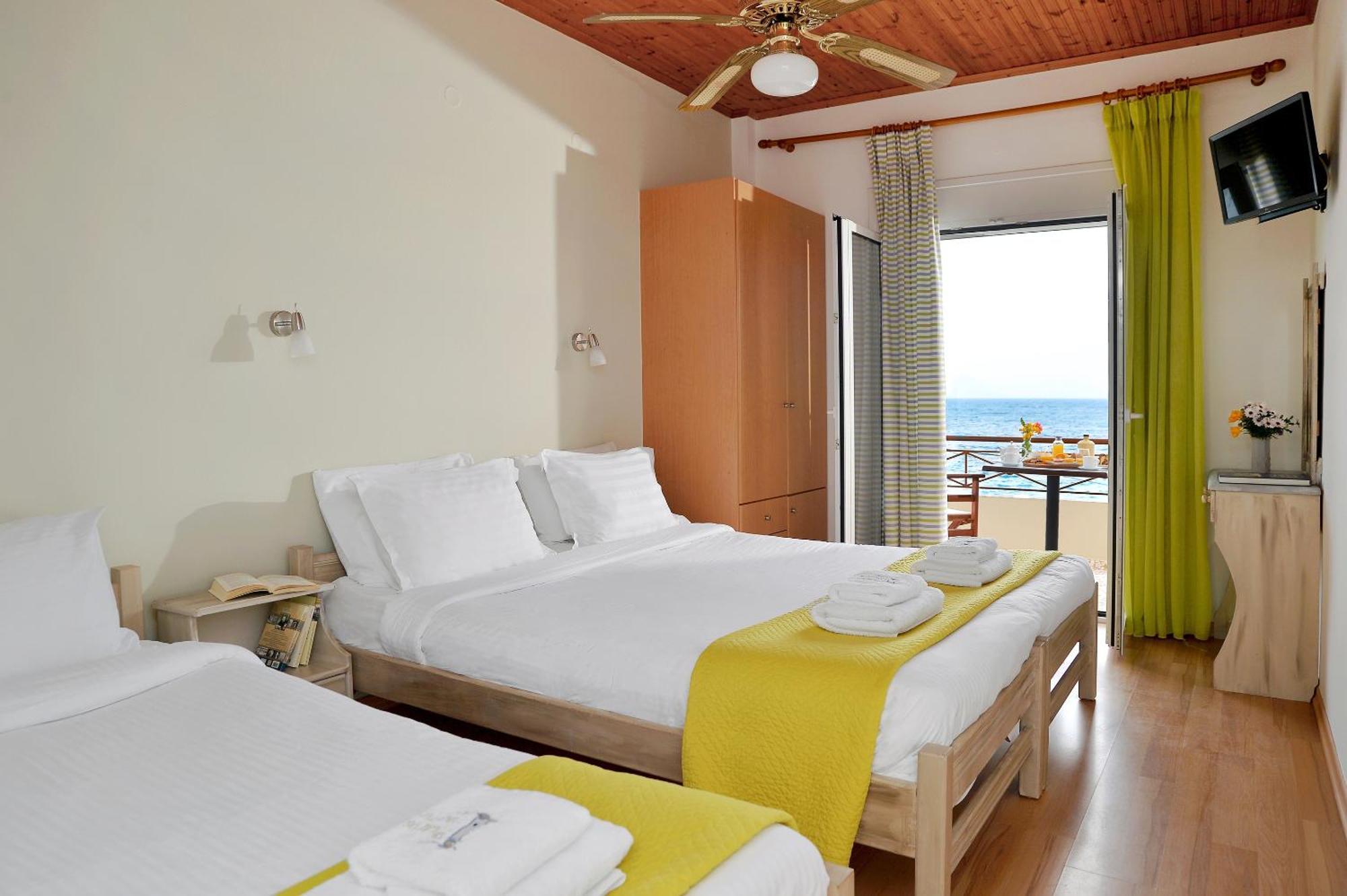 Aparthotel Pharos Ilia