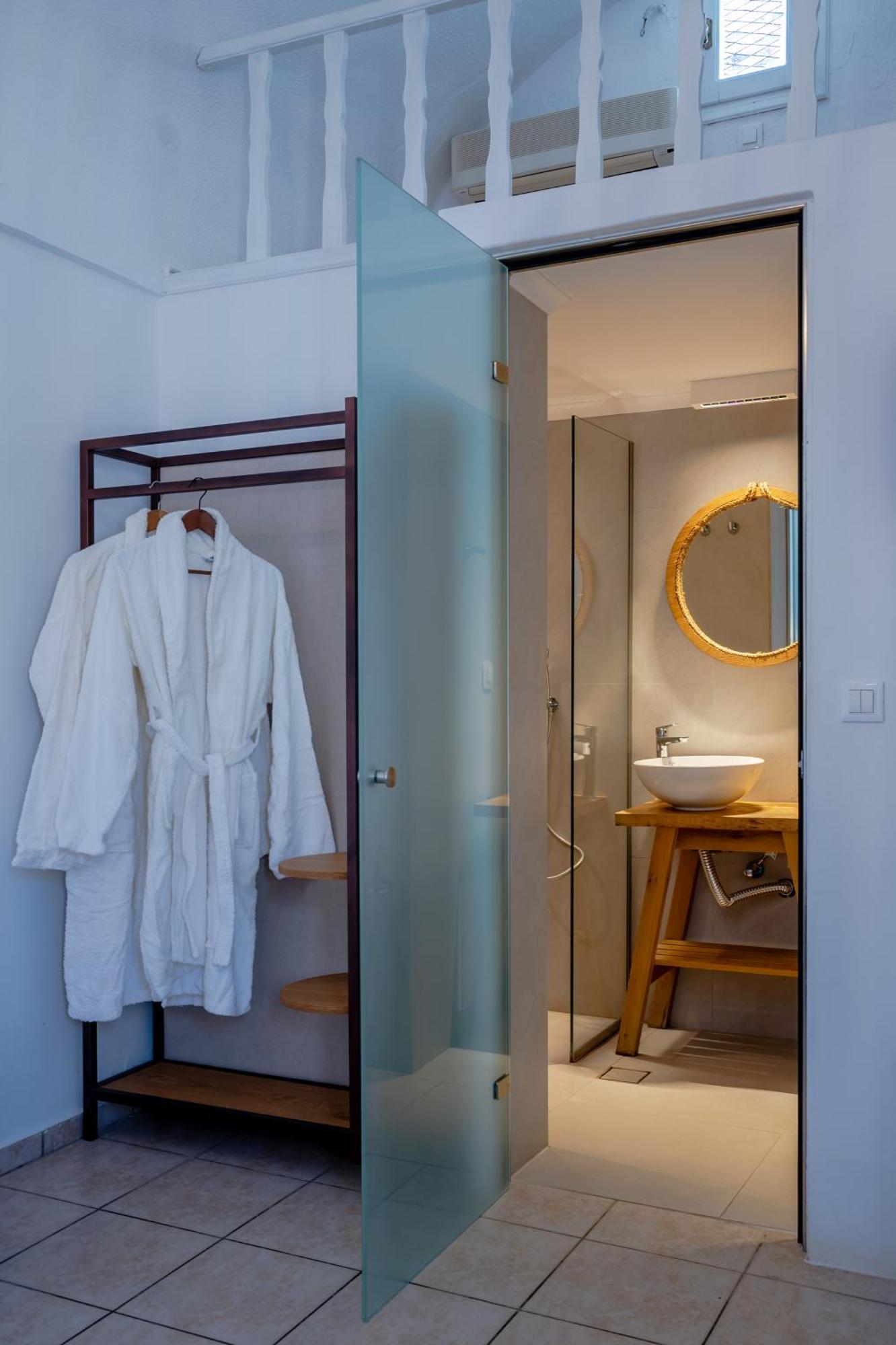 Hotel Aldea 3*