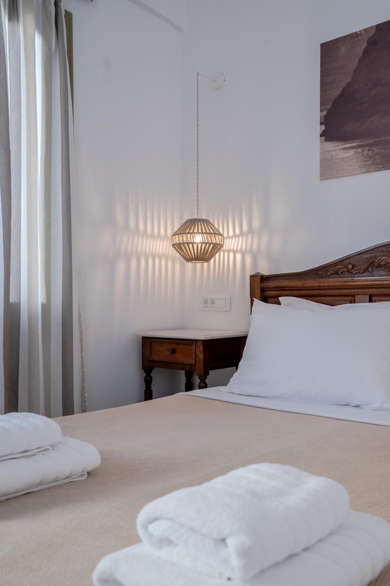 Aldea Hotel Karterados (Santorini)