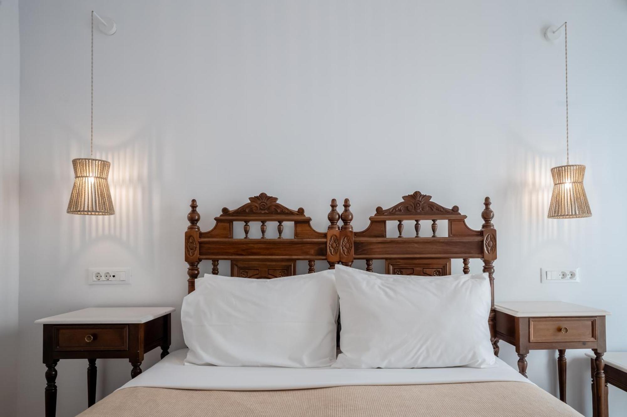 Aldea Hotel Karterados (Santorini)