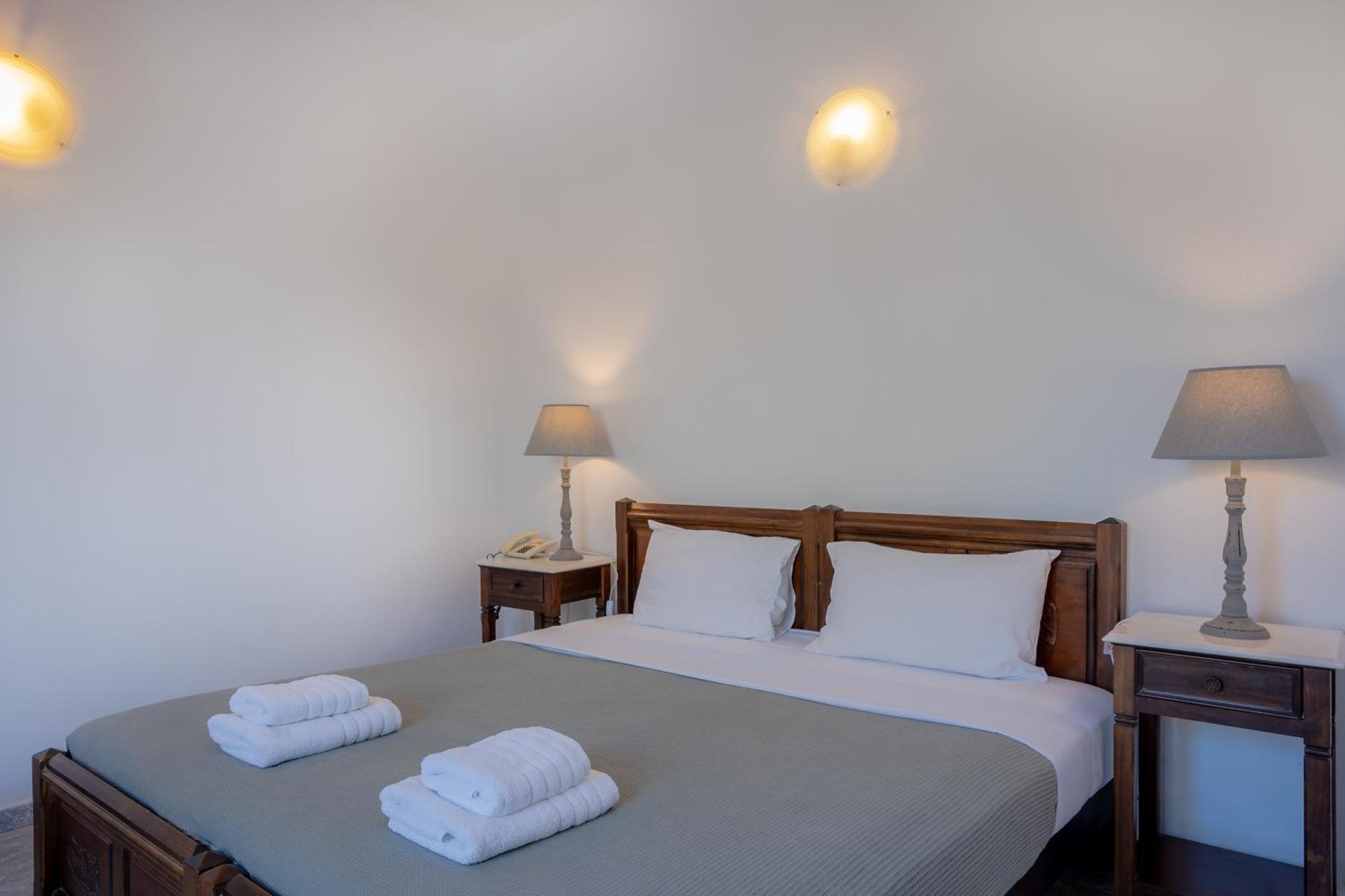 Aldea Hotel 3*