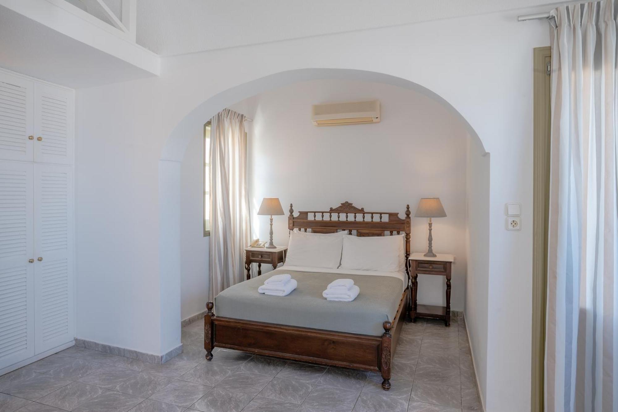 Aldea Hotel