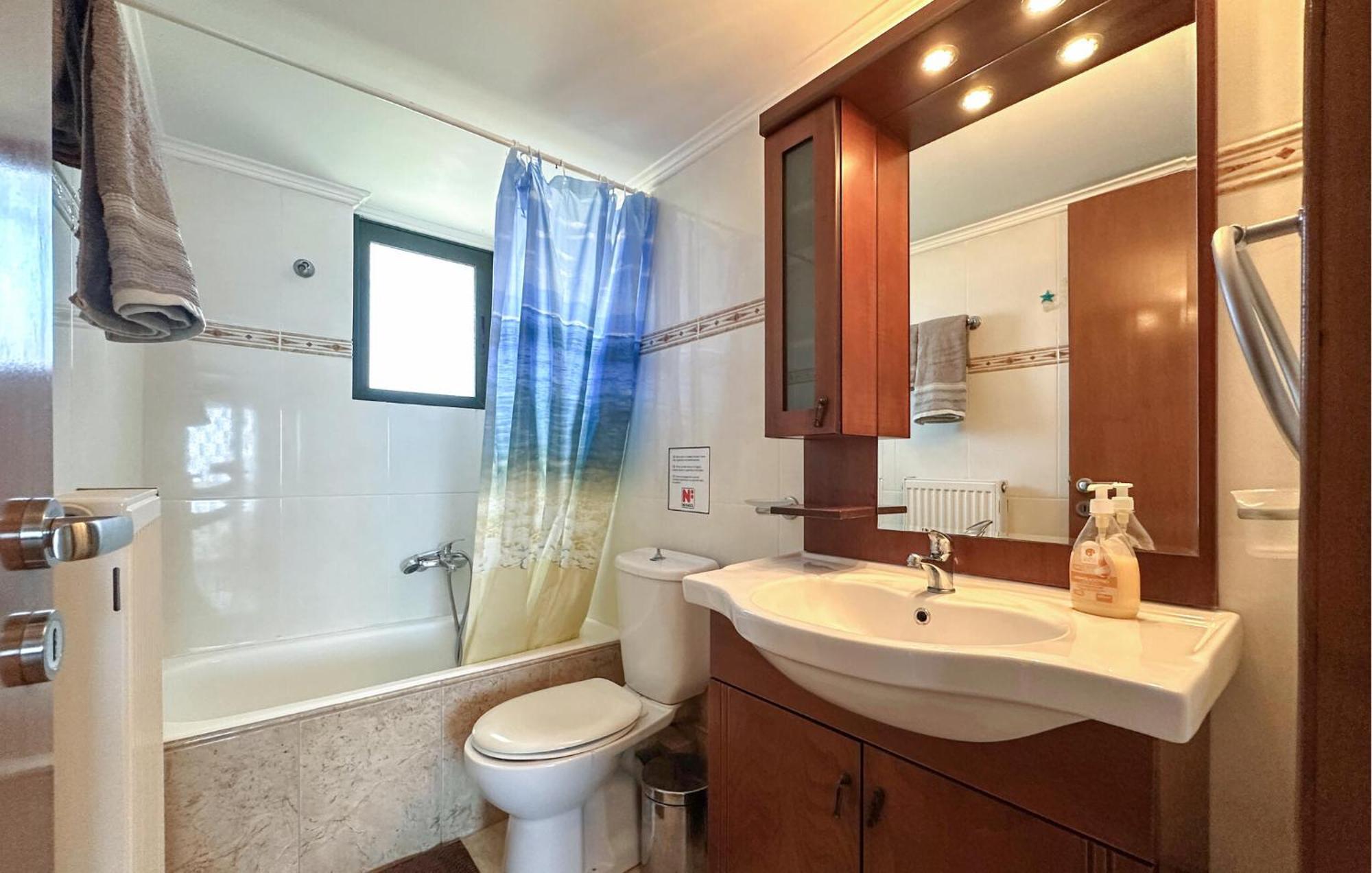 Cozy Home In Diakopto Achaias P, With Kitchenette