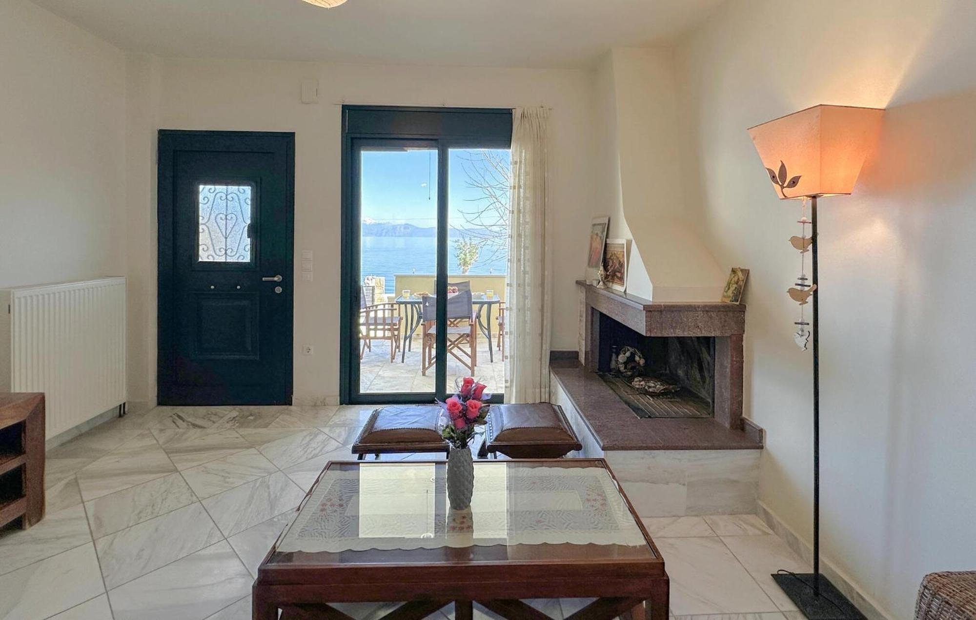 Holiday home Cozy Home In Diakopto Achaias P, With Kitchenette