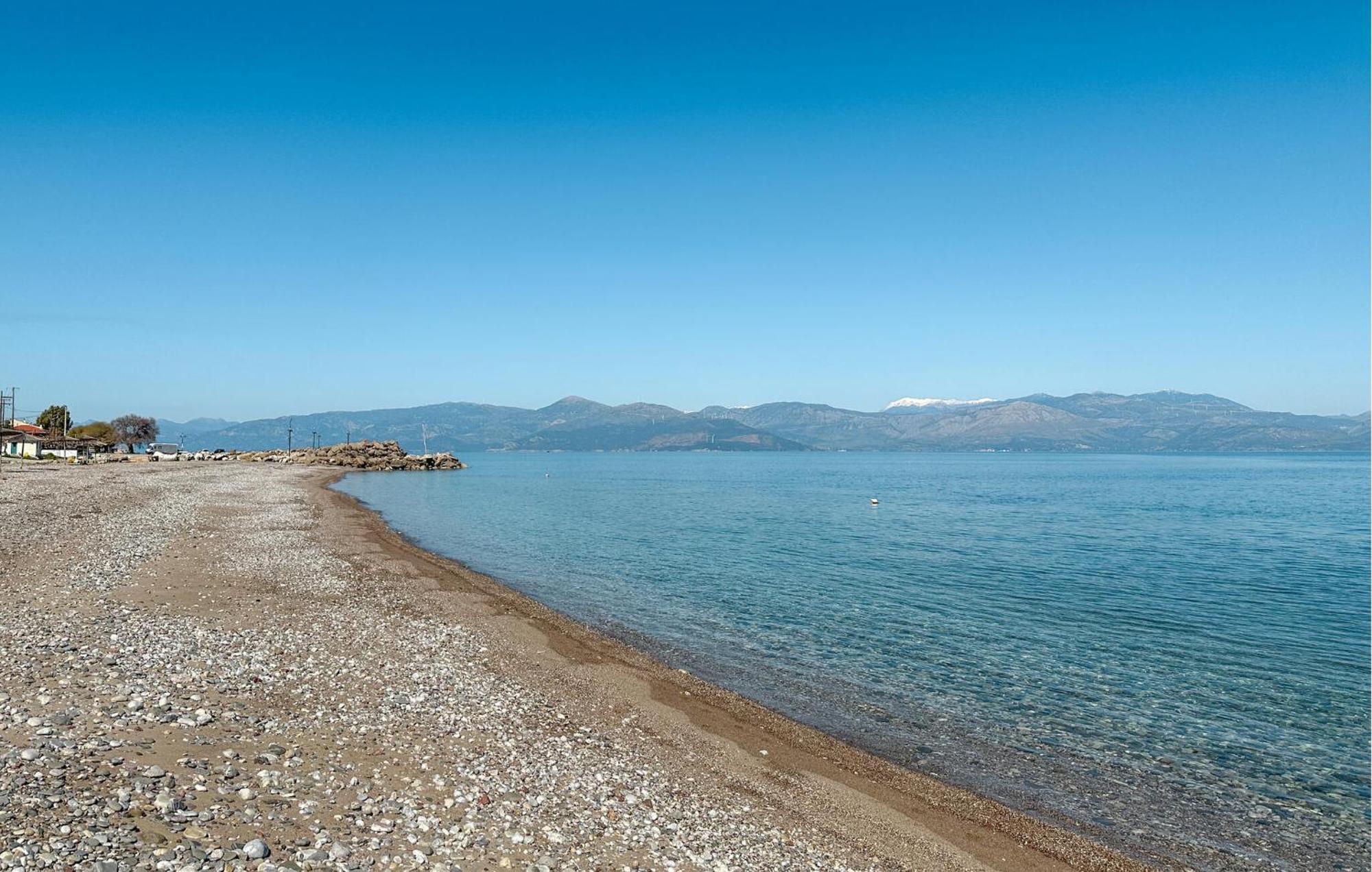Cozy Home In Diakopto Achaias P, With Kitchenette Holiday home Diakopto