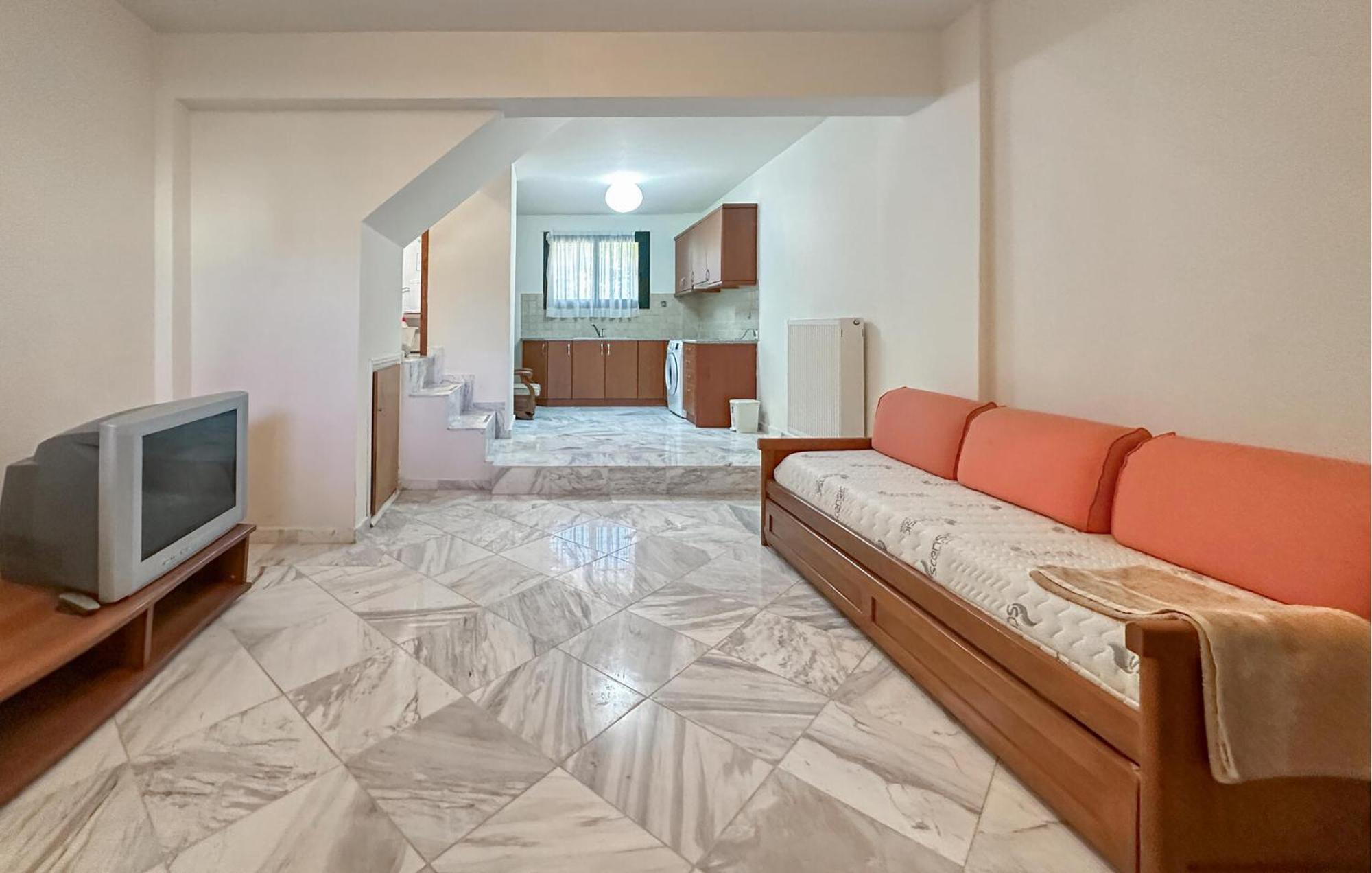 Cozy Home In Diakopto Achaias P, With Kitchenette